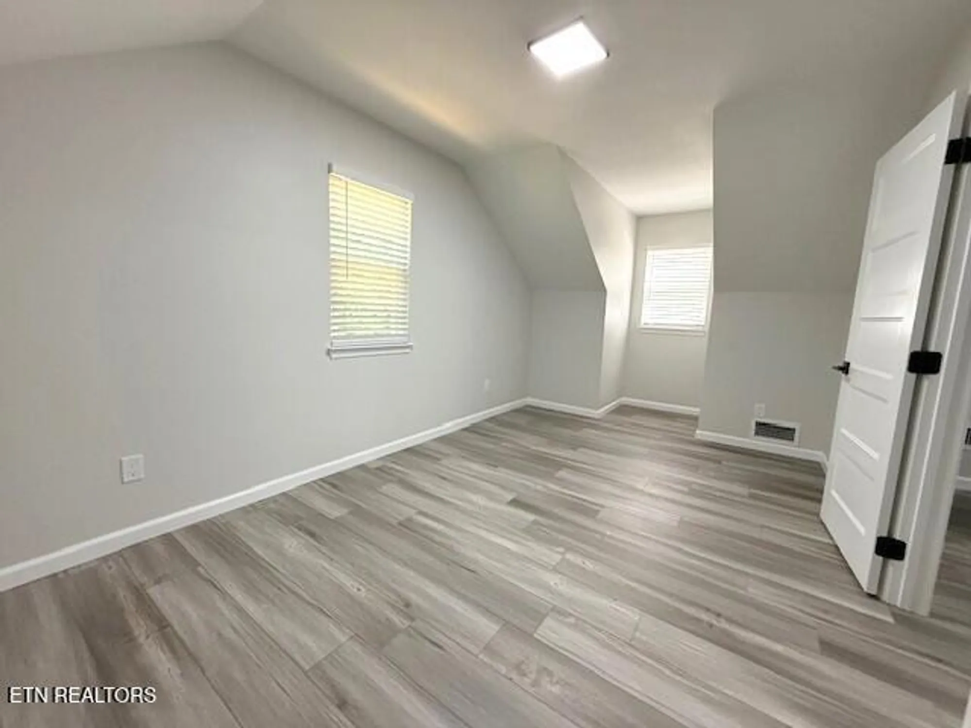 Property Slideshow image 48 of 58 | 16 pomeroy ct, Crossville, TN, 38558