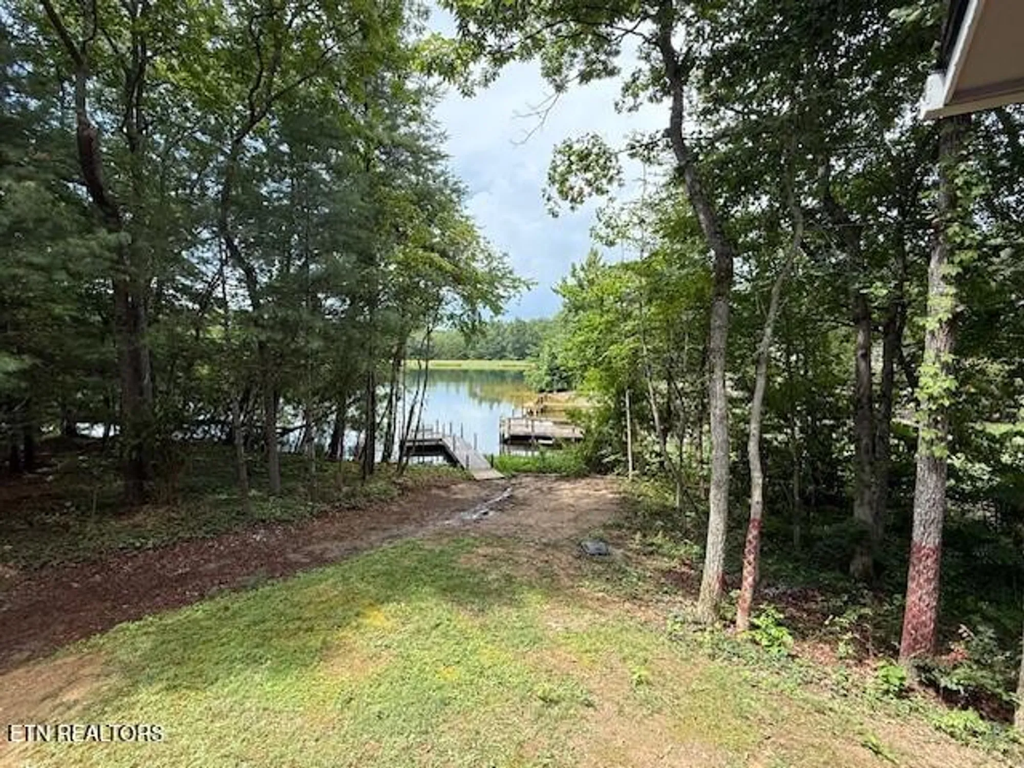 Property Slideshow image 7 of 58 | 16 pomeroy ct, Crossville, TN, 38558