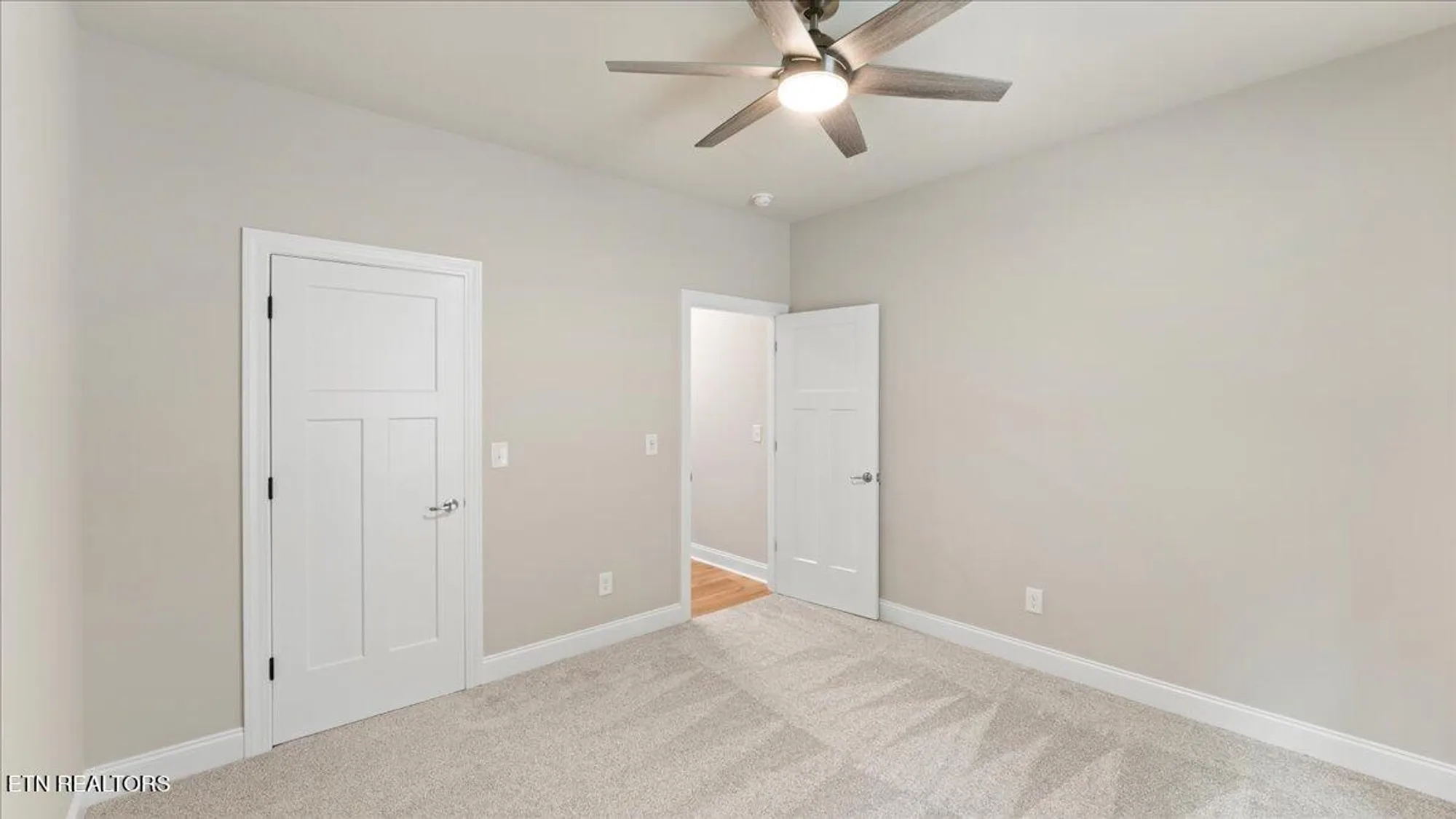 Property Slideshow image 25 of 41 | 111 oostanali way, Loudon, TN, 37774