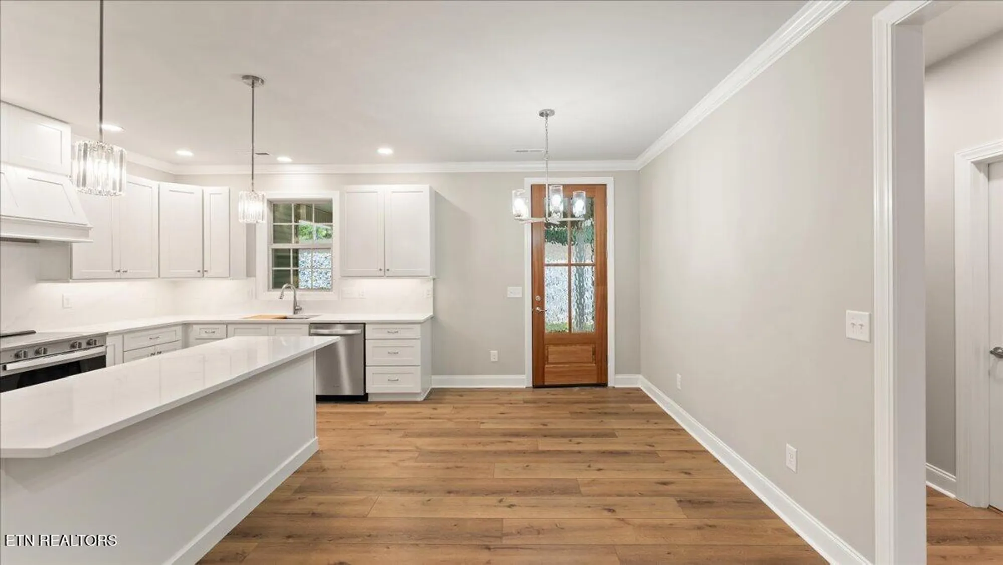 Property Slideshow image 8 of 41 | 111 oostanali way, Loudon, TN, 37774