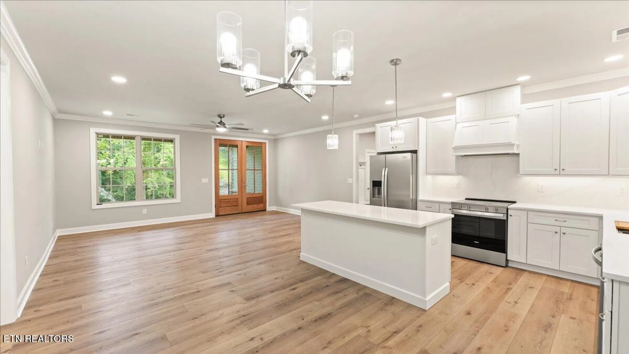 Property Slideshow image 9 of 41 | 111 oostanali way, Loudon, TN, 37774