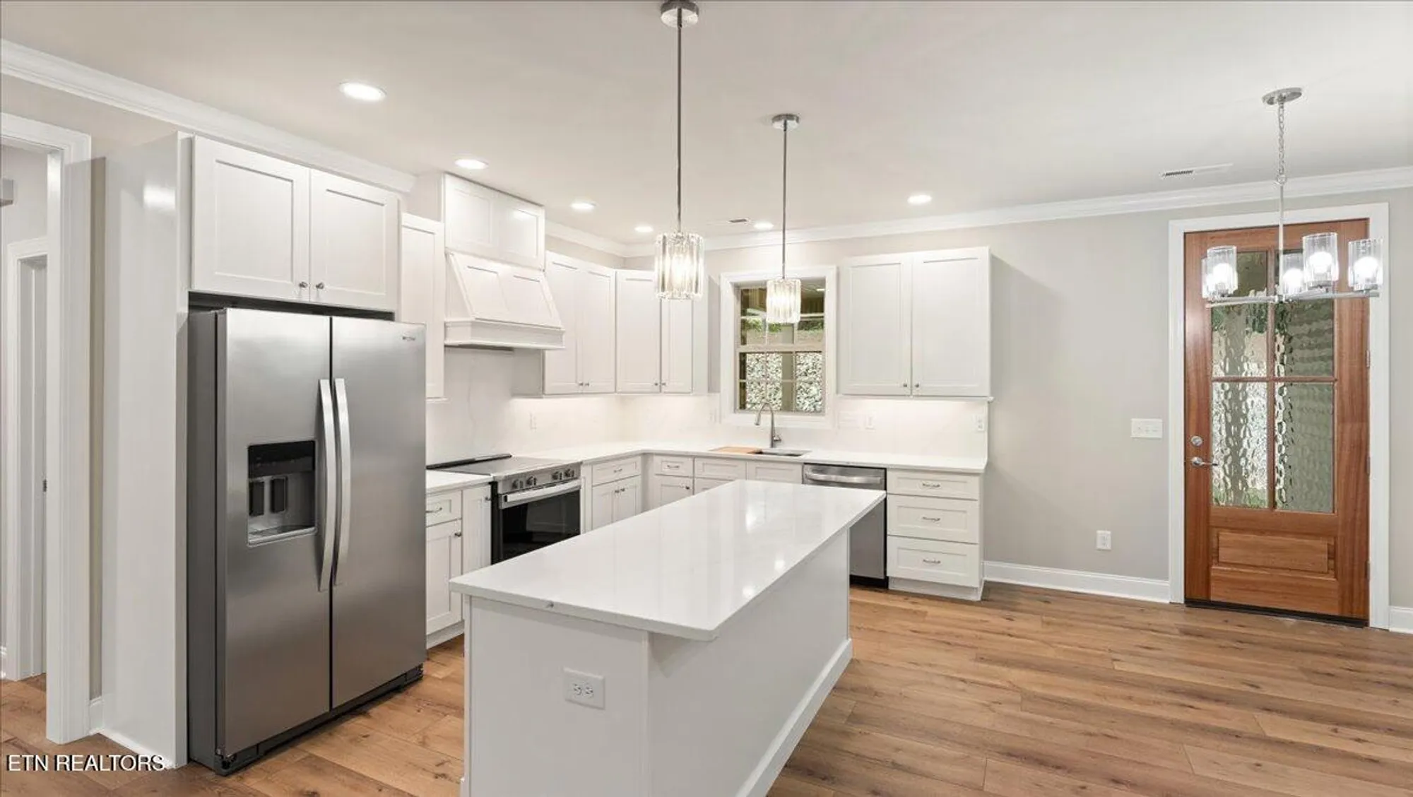 Property Slideshow image 13 of 41 | 111 oostanali way, Loudon, TN, 37774