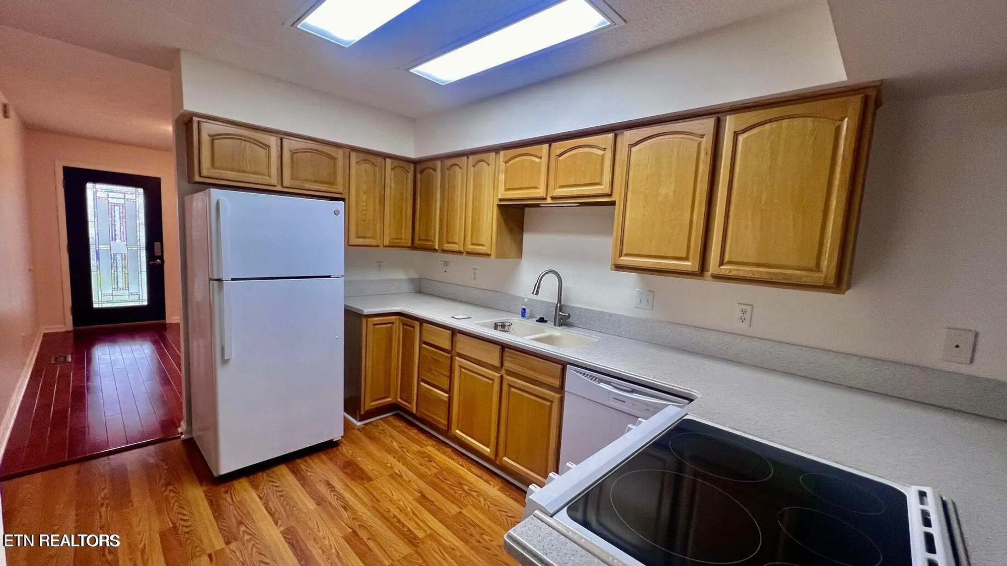 Property Slideshow image 17 of 49 | 215 snead dr, Crossville, TN, 38558