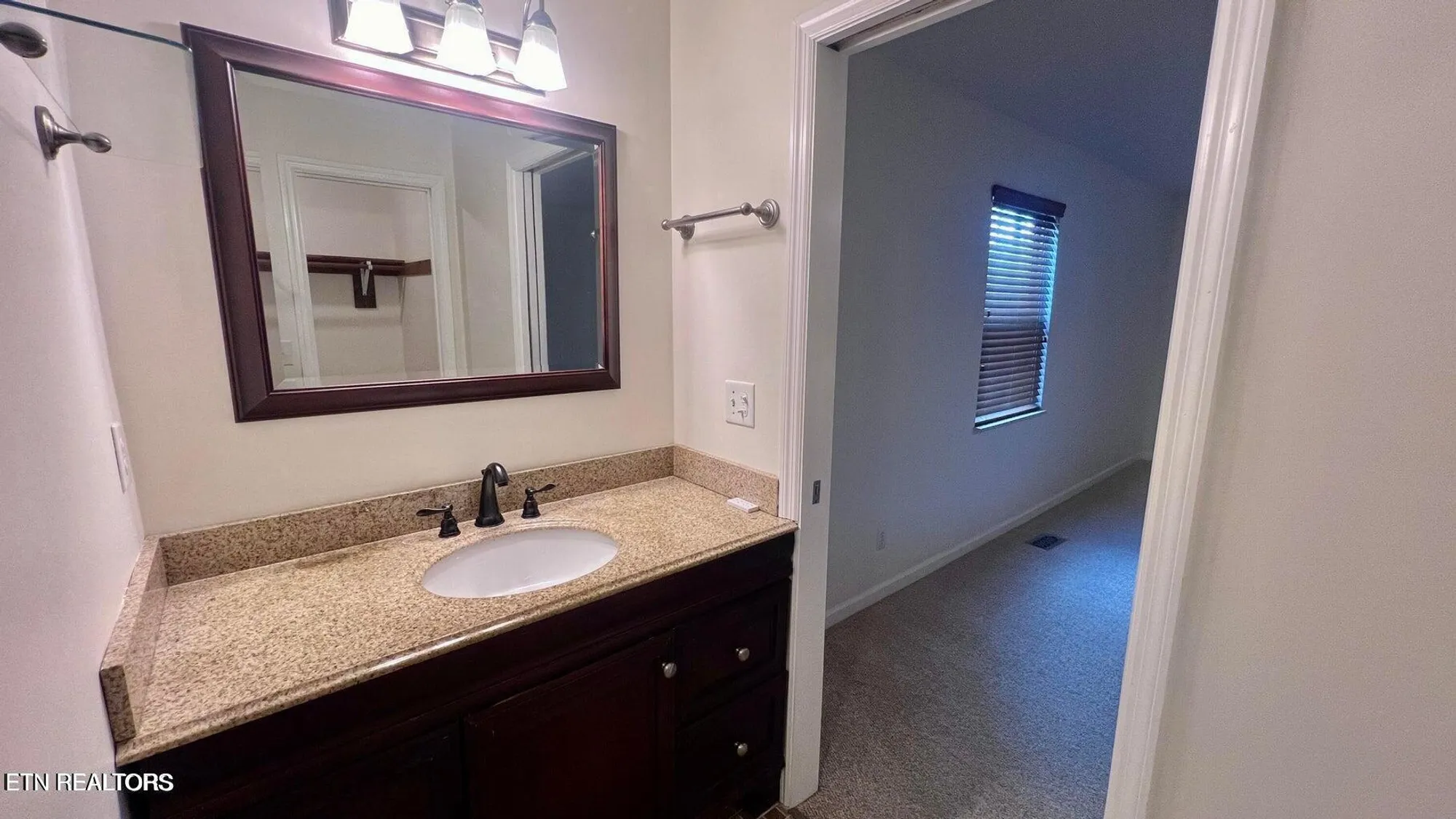 Property Slideshow image 39 of 49 | 215 snead dr, Crossville, TN, 38558