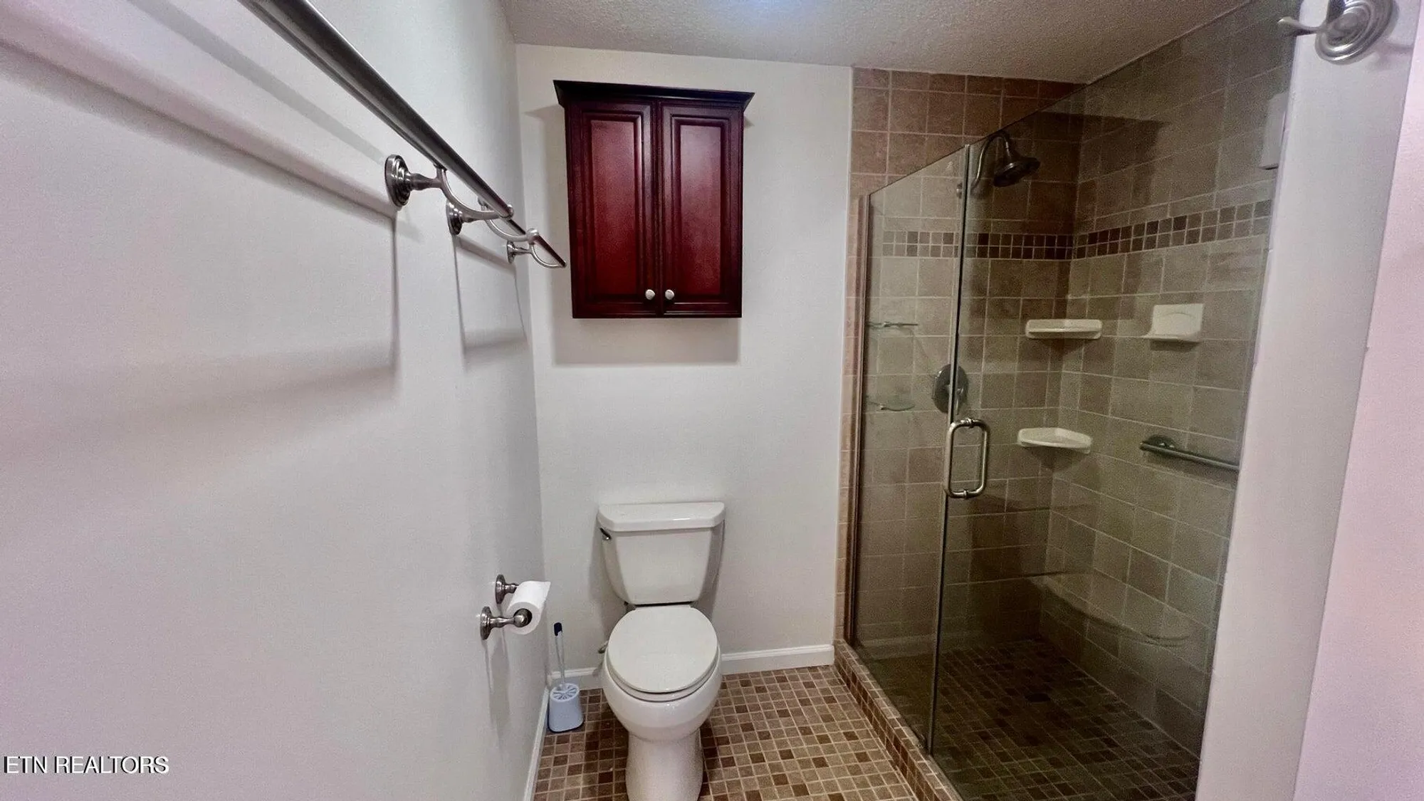 Property Slideshow image 41 of 49 | 215 snead dr, Crossville, TN, 38558