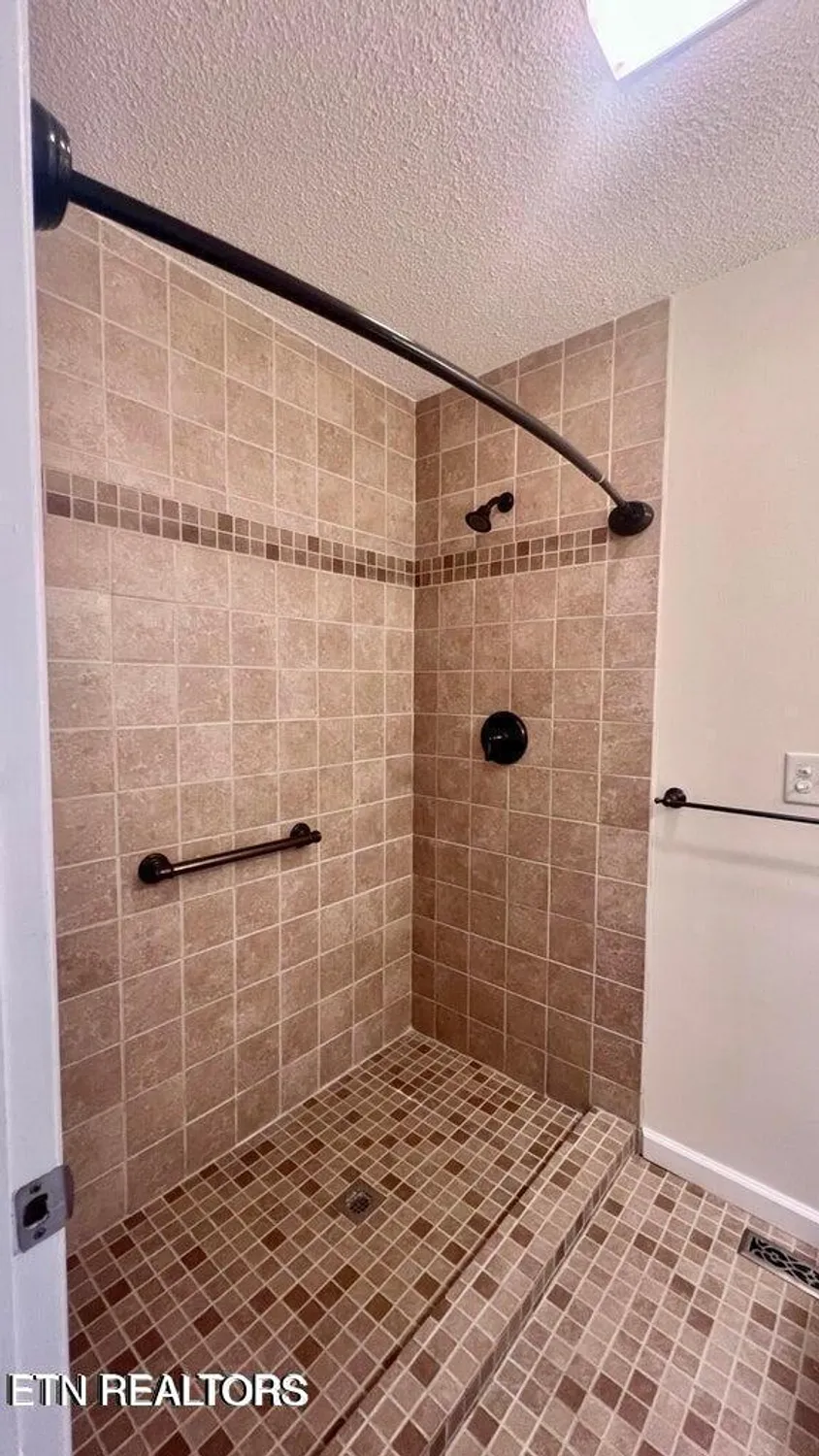 Property Slideshow image 45 of 49 | 215 snead dr, Crossville, TN, 38558