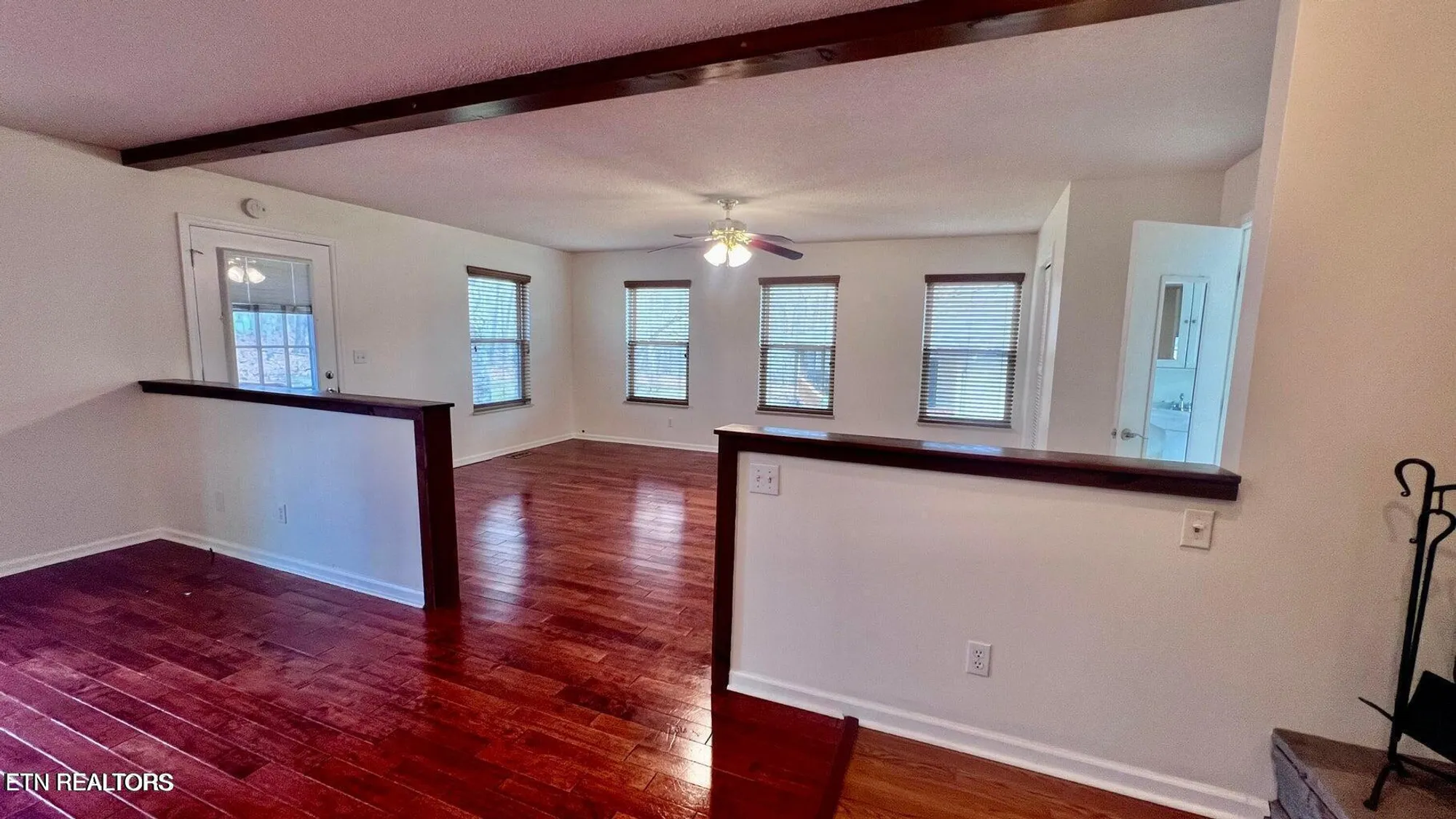 Property Slideshow image 34 of 49 | 215 snead dr, Crossville, TN, 38558