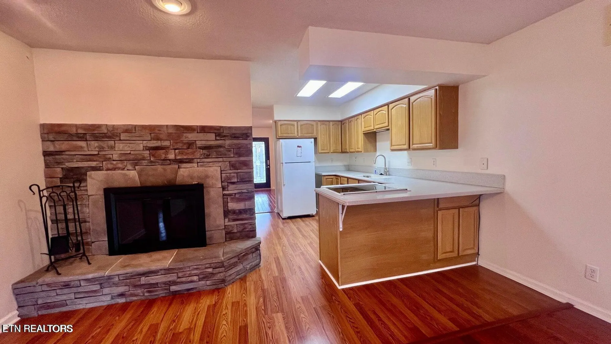 Property Slideshow image 18 of 49 | 215 snead dr, Crossville, TN, 38558