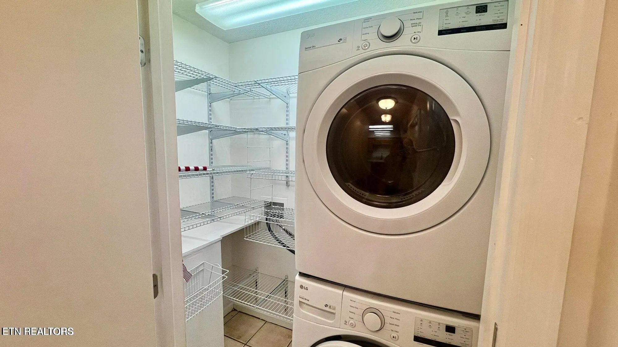 Property Slideshow image 25 of 49 | 215 snead dr, Crossville, TN, 38558