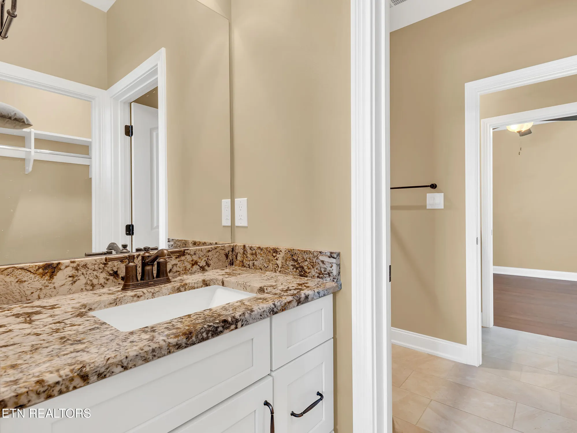 Property Slideshow image 31 of 46 | 120 white hawk dr, Vonore, TN, 37885