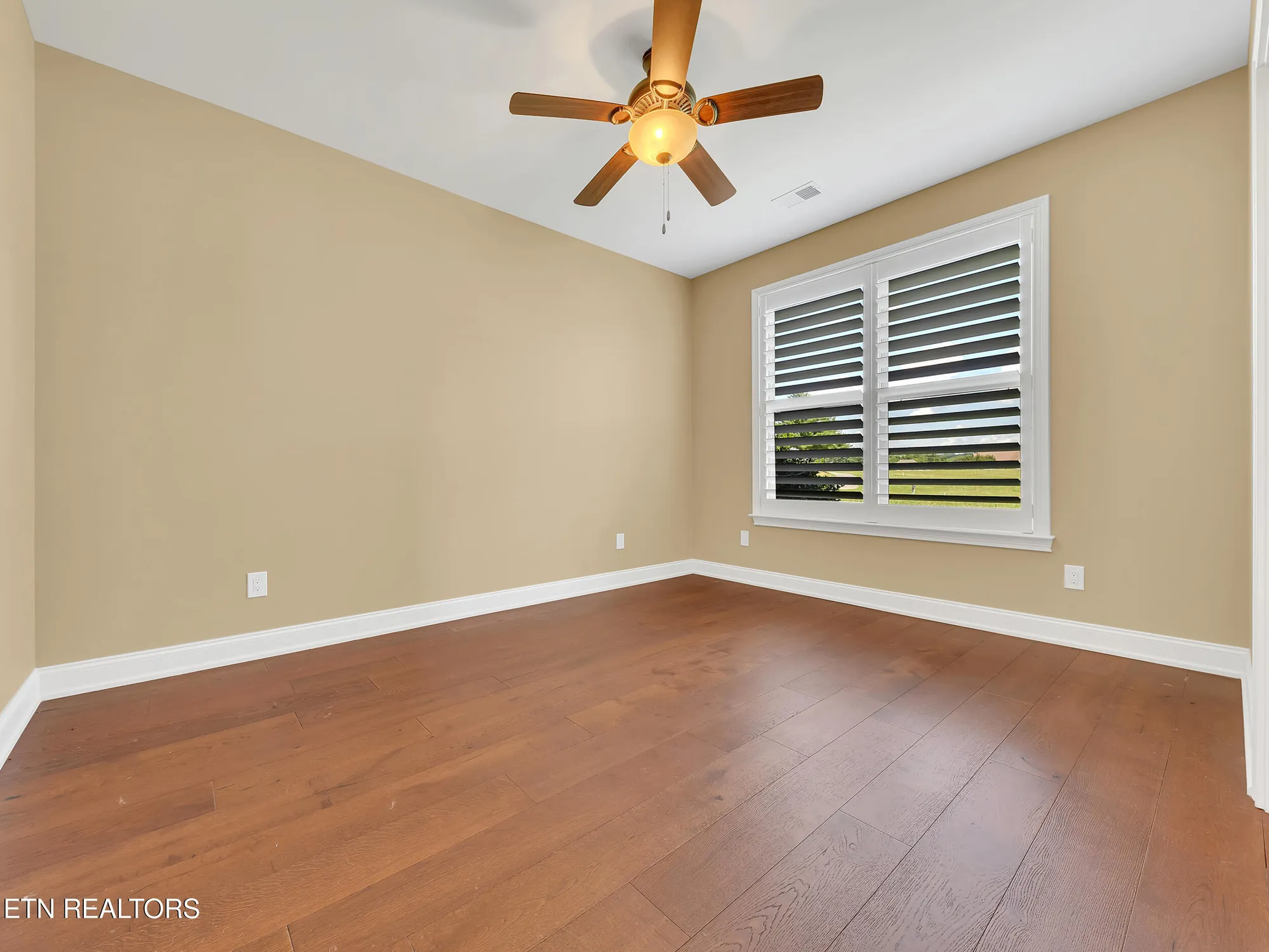 Property Slideshow image 35 of 46 | 120 white hawk dr, Vonore, TN, 37885