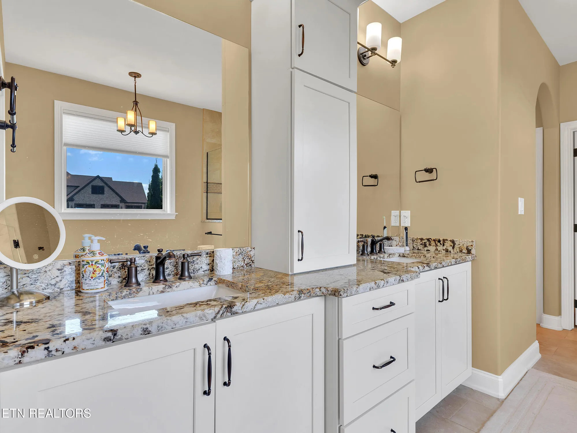 Property Slideshow image 24 of 46 | 120 white hawk dr, Vonore, TN, 37885