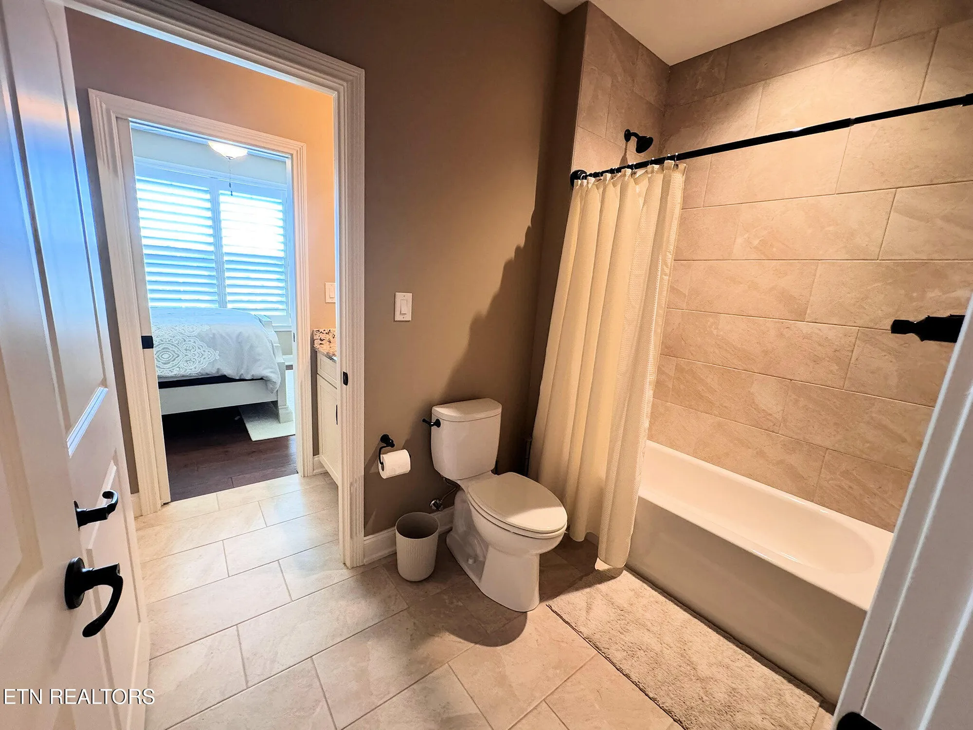 Property Slideshow image 32 of 46 | 120 white hawk dr, Vonore, TN, 37885