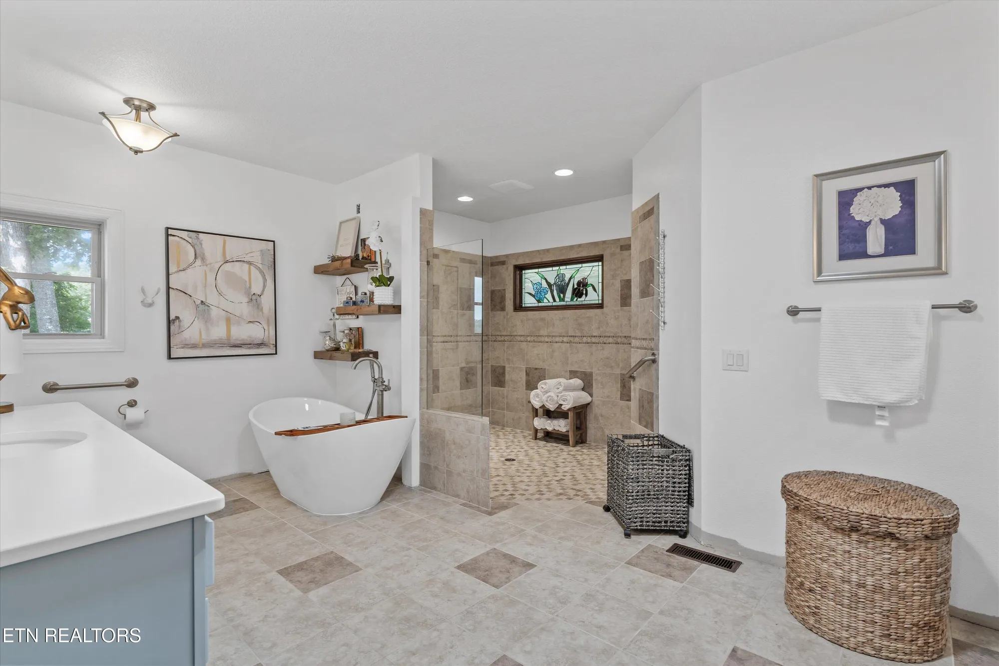 Property Slideshow image 27 of 57 | 22 meadowlark cir, Crossville, TN, 38558