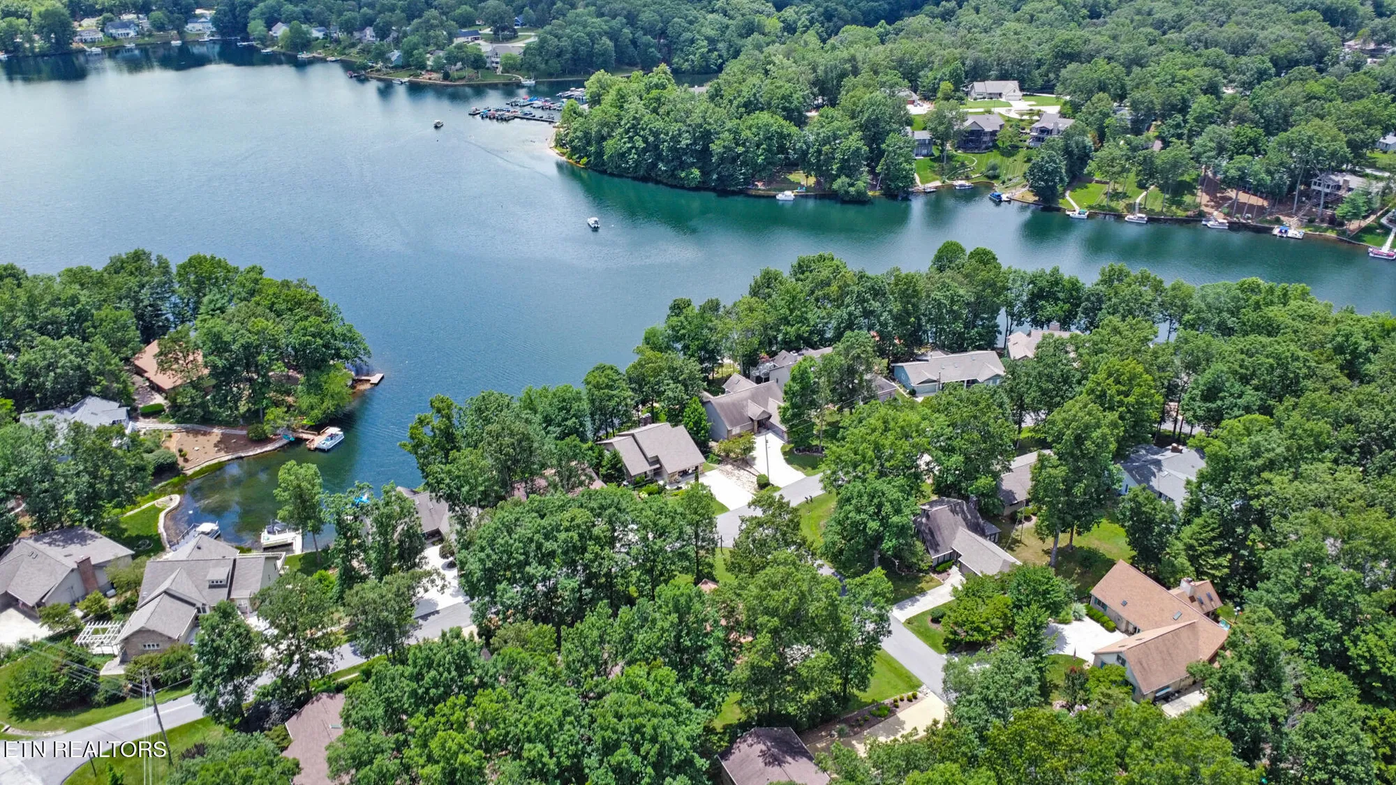 Property Slideshow image 33 of 38 | 113 ashdown ln, Crossville, TN, 38558