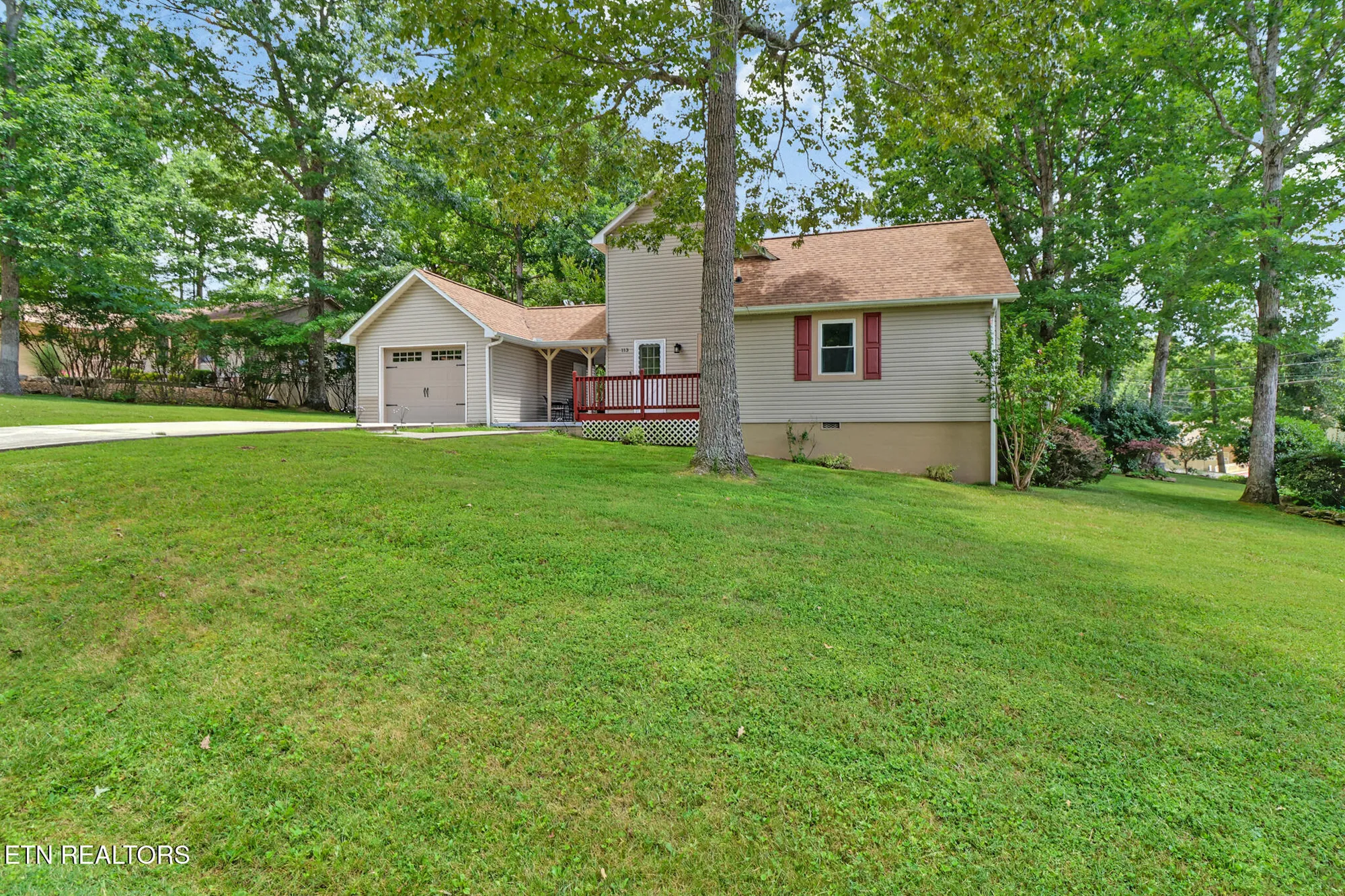 Property Slideshow image 11 of 38 | 113 ashdown ln, Crossville, TN, 38558