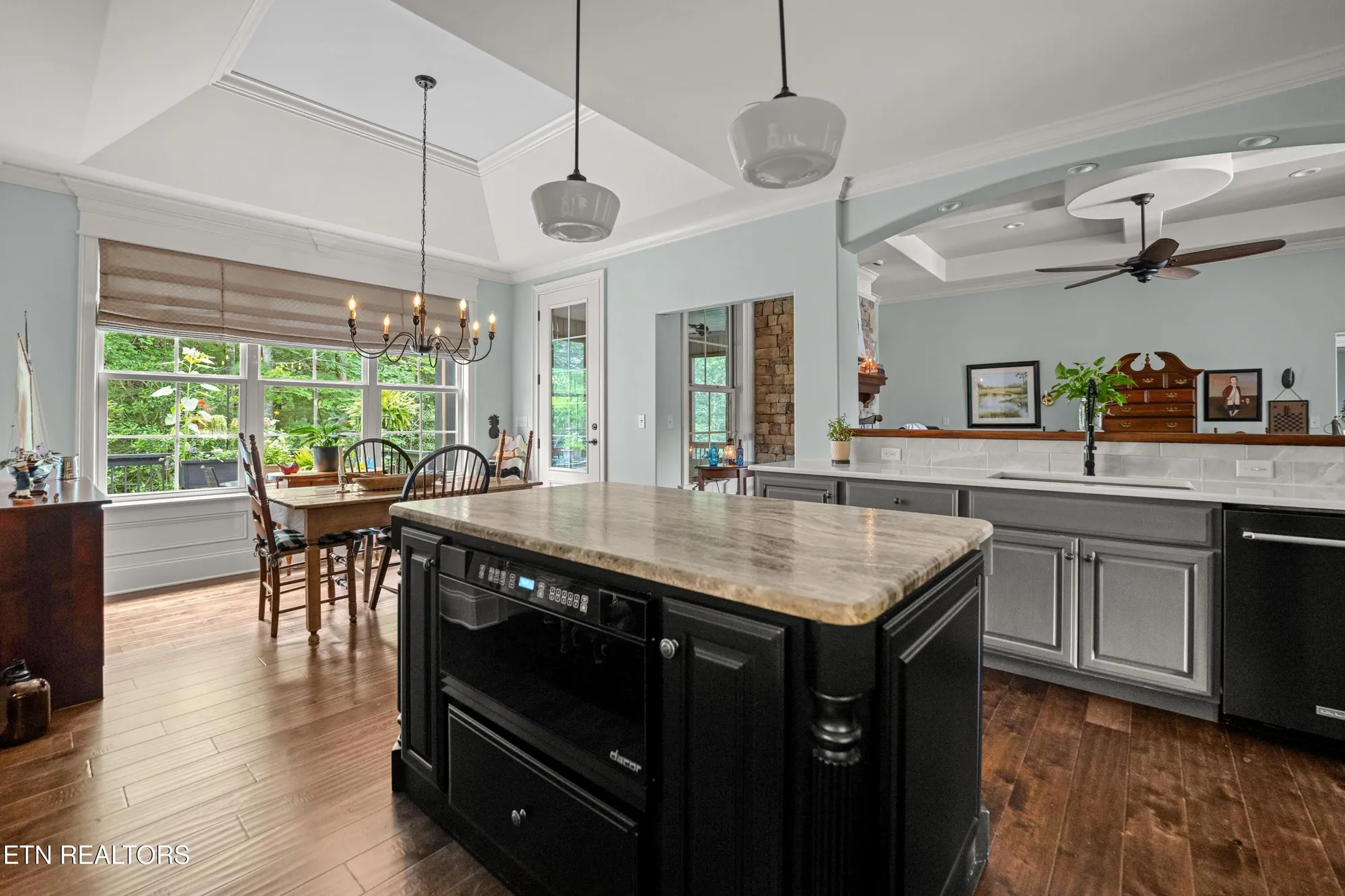 Property Slideshow image 17 of 38 | 10 inwood dr, Crossville, TN, 38558