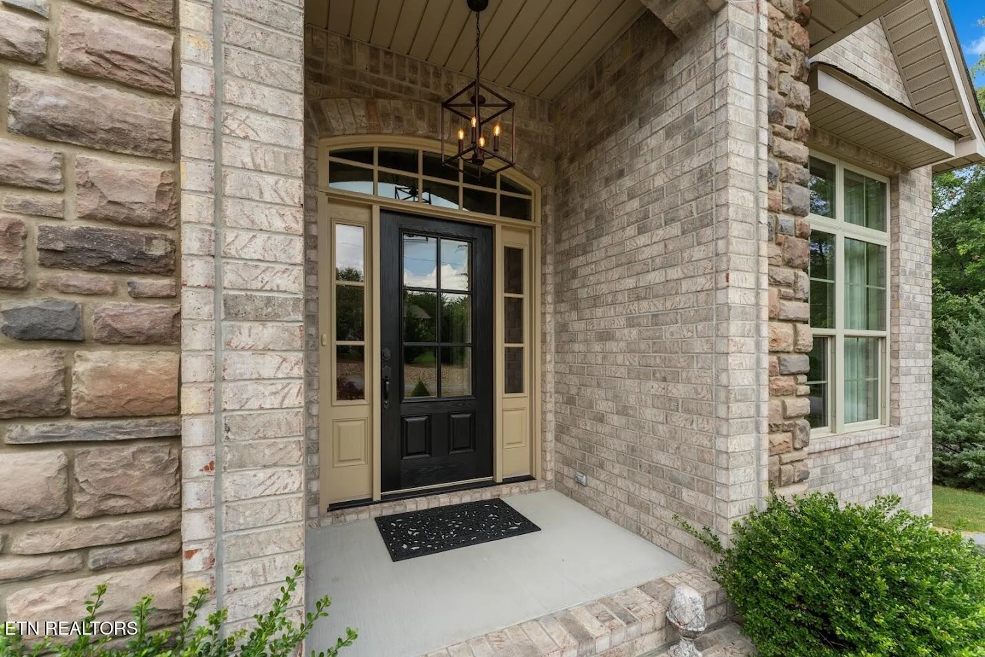 Property Slideshow image 6 of 38 | 10 inwood dr, Crossville, TN, 38558