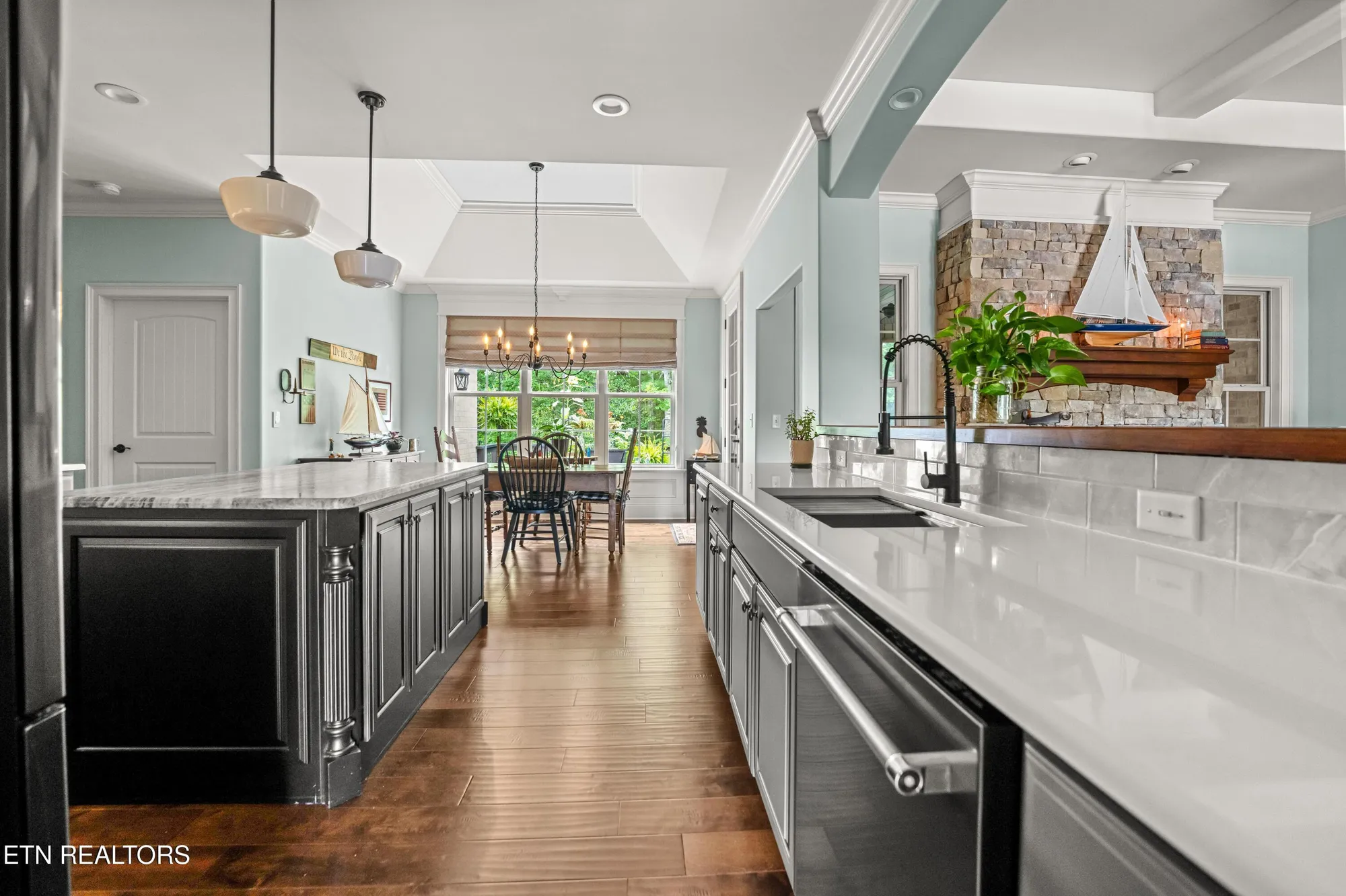 Property Slideshow image 15 of 38 | 10 inwood dr, Crossville, TN, 38558