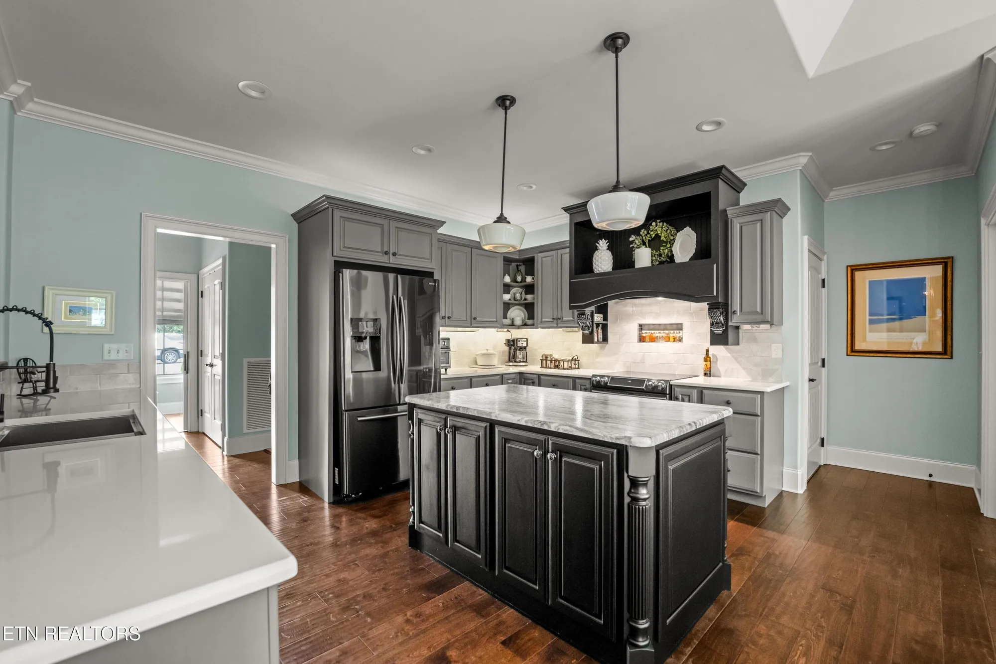 Property Slideshow image 12 of 38 | 10 inwood dr, Crossville, TN, 38558