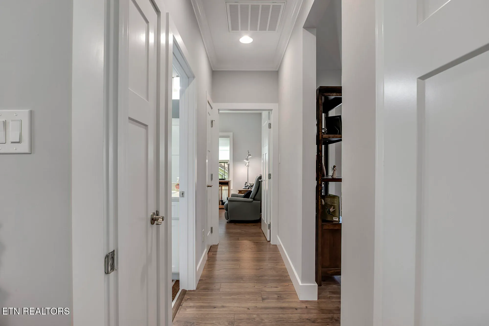 Property Slideshow image 37 of 51 | 244 chuniloti way, Loudon, TN, 37774