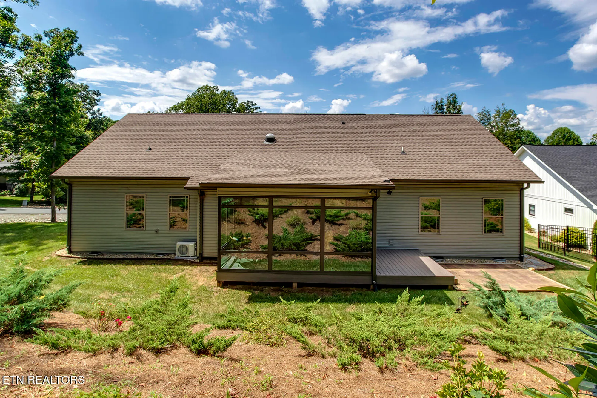 Property Slideshow image 44 of 51 | 244 chuniloti way, Loudon, TN, 37774