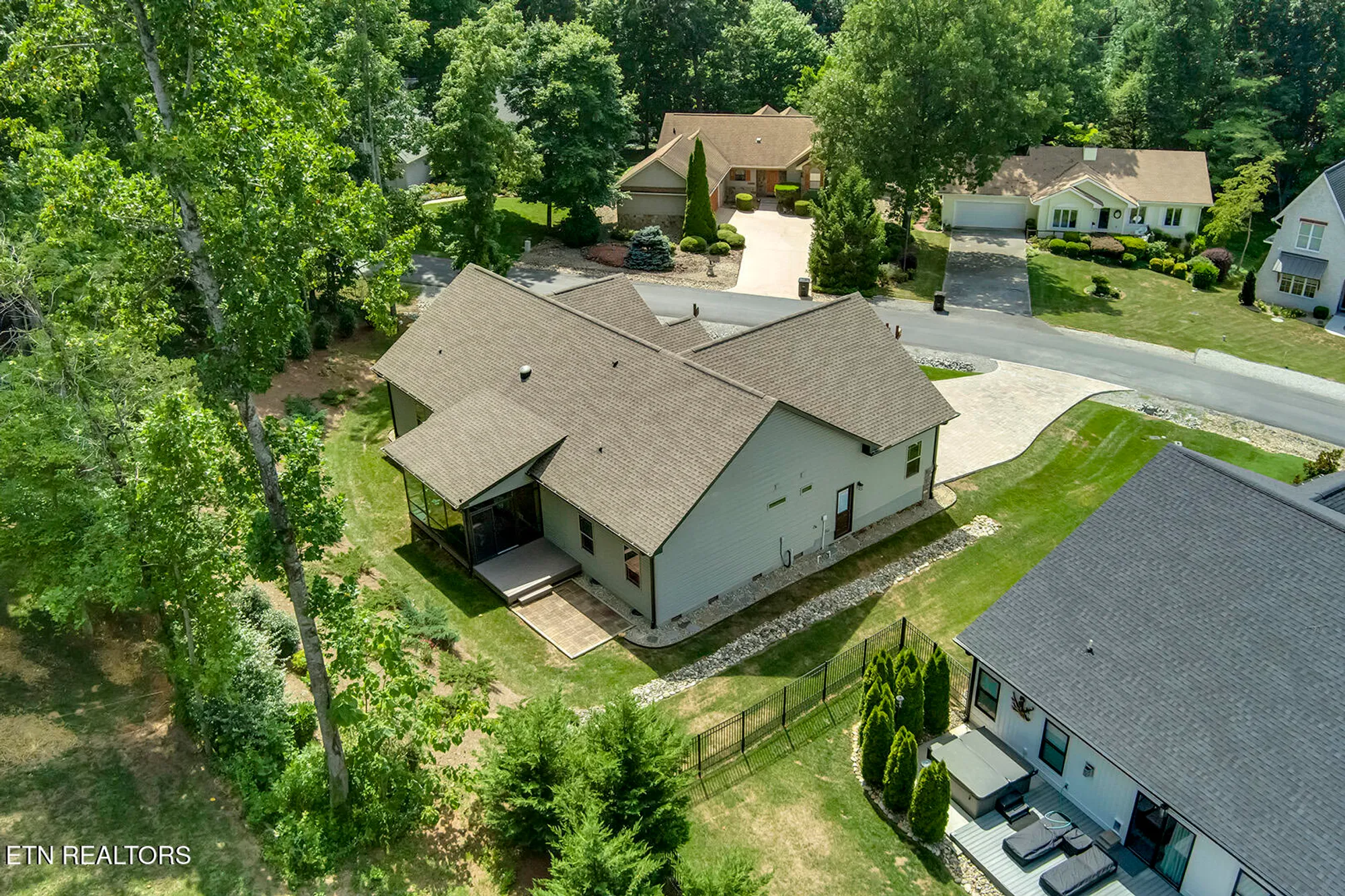 Property Slideshow image 46 of 51 | 244 chuniloti way, Loudon, TN, 37774
