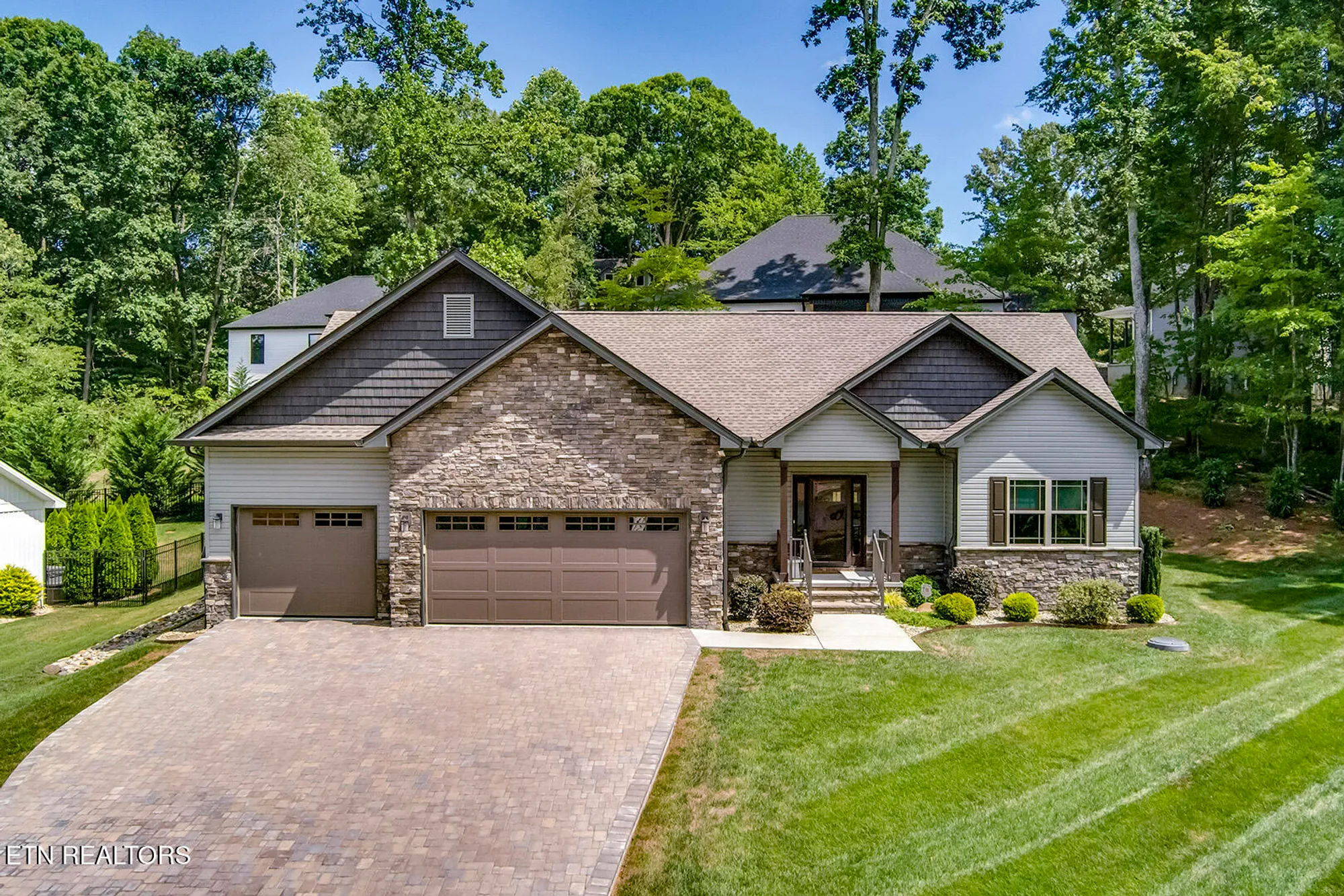 Property Slideshow image 1 of 51 | 244 chuniloti way, Loudon, TN, 37774