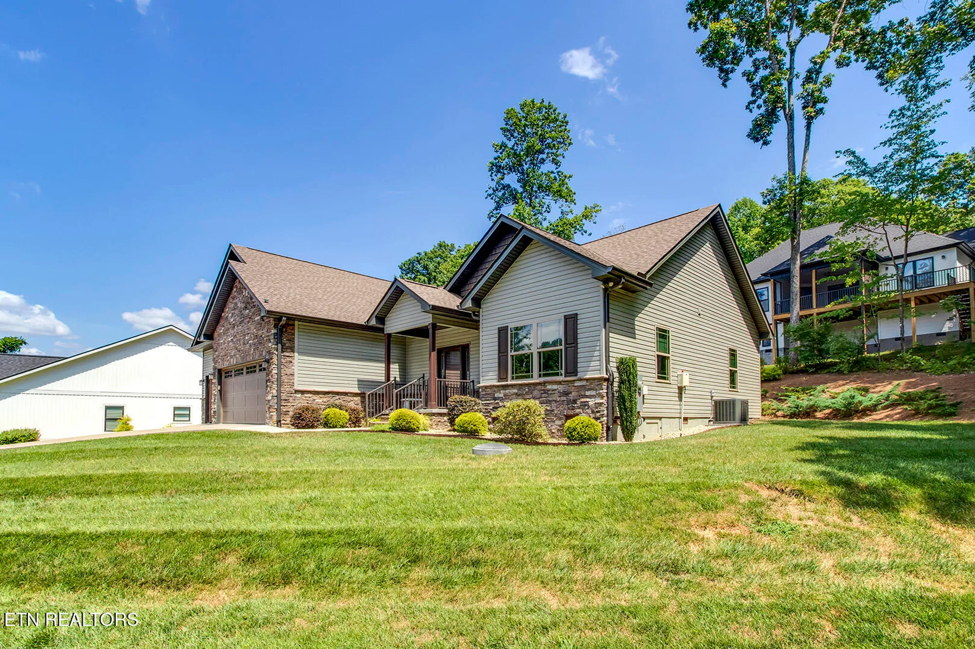 Property Slideshow image 6 of 51 | 244 chuniloti way, Loudon, TN, 37774