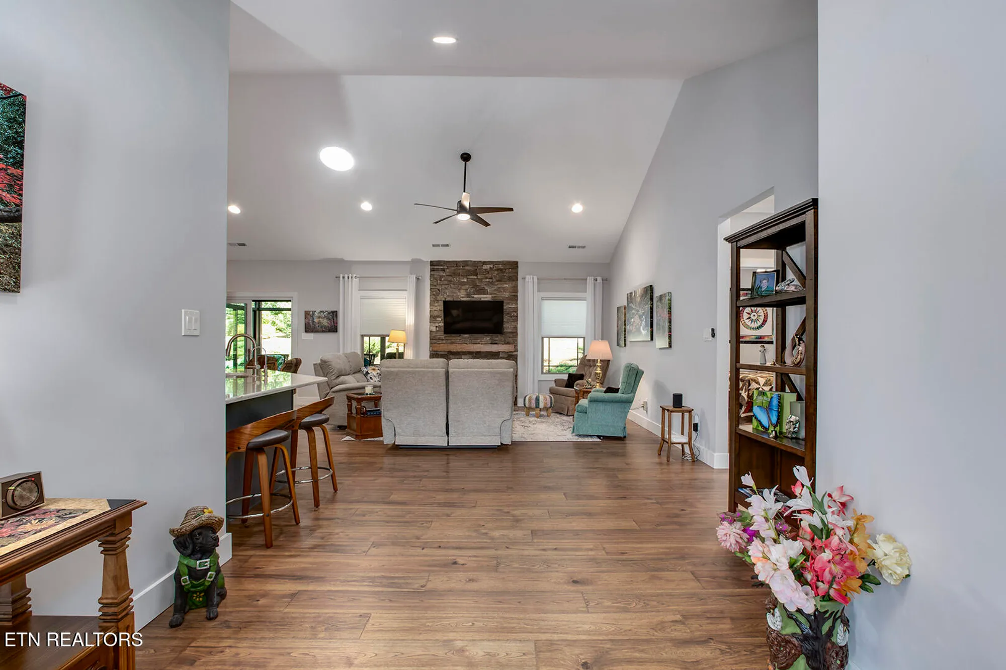 Property Slideshow image 9 of 51 | 244 chuniloti way, Loudon, TN, 37774