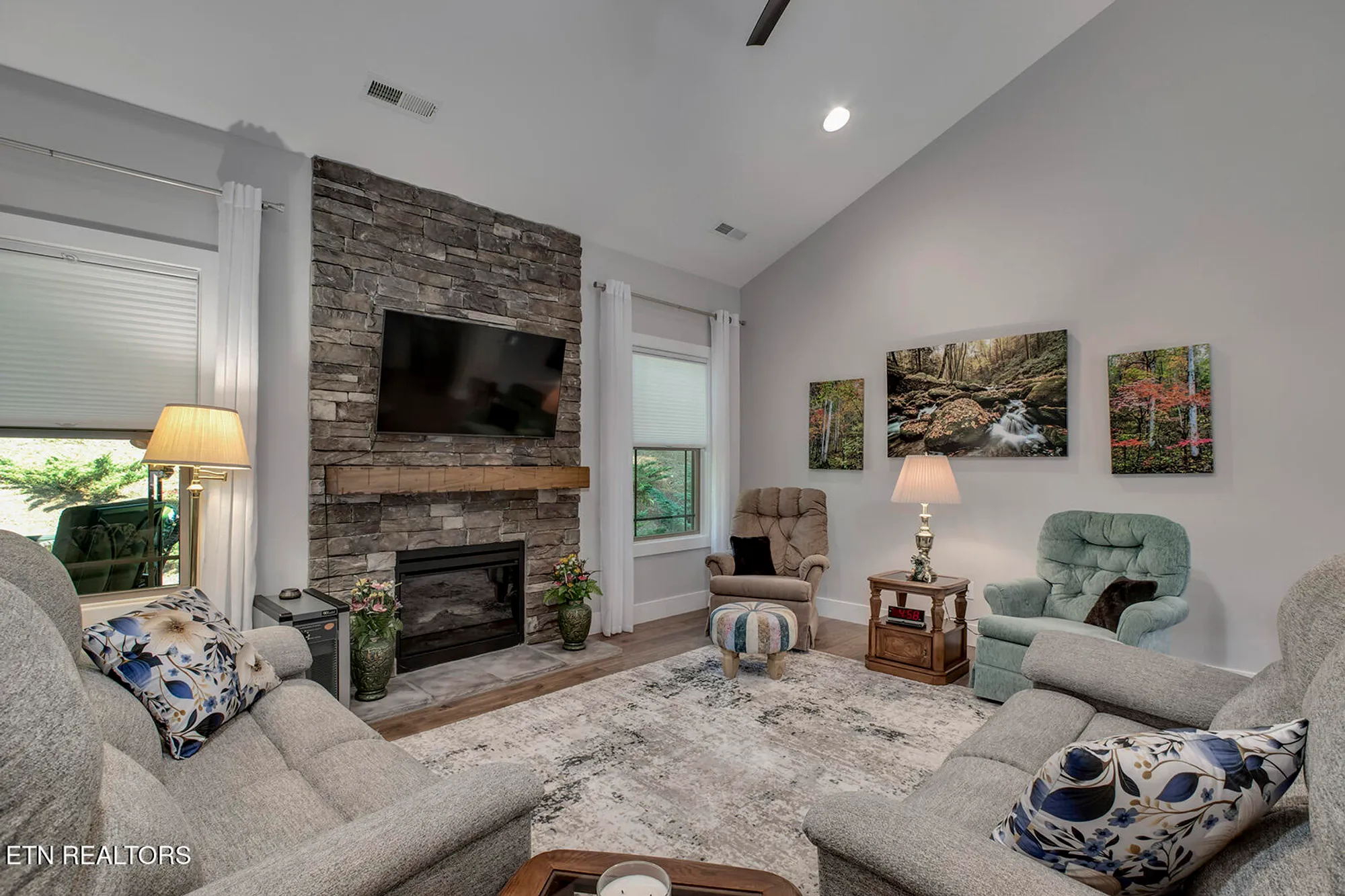 Property Slideshow image 11 of 51 | 244 chuniloti way, Loudon, TN, 37774