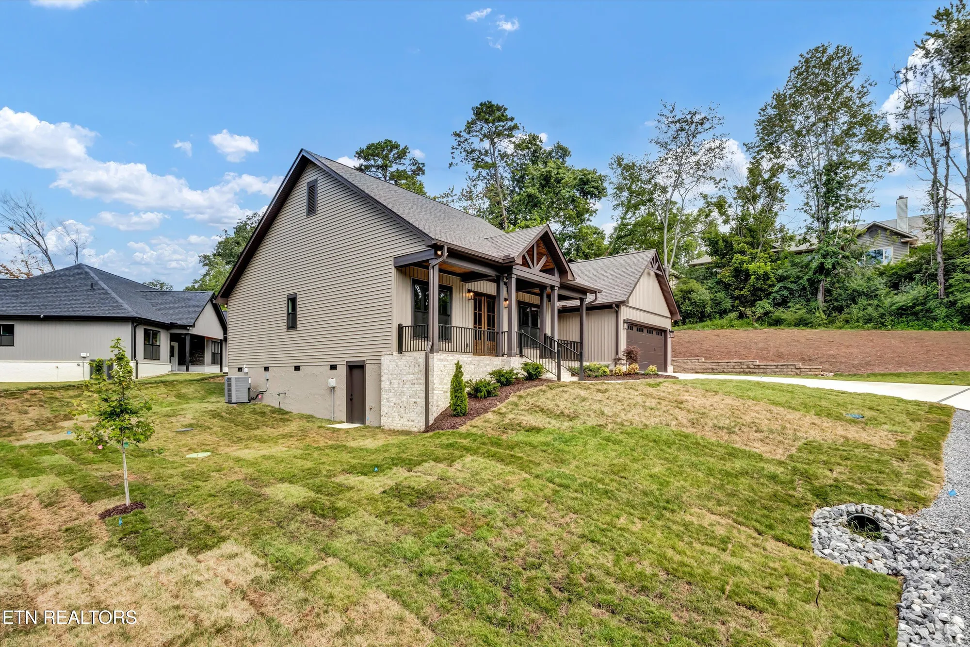 Property Slideshow image 3 of 36 | 204 kawga ln, Loudon, TN, 37774