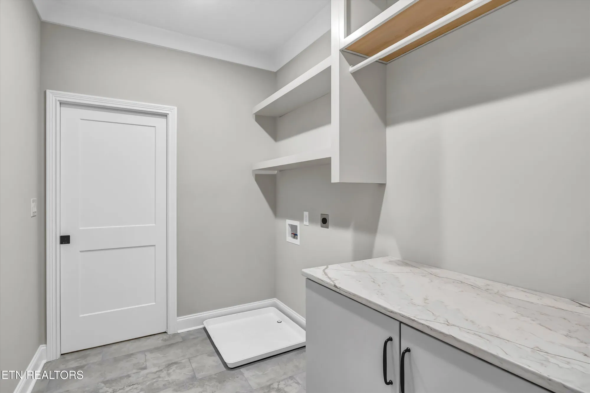 Property Slideshow image 20 of 36 | 204 kawga ln, Loudon, TN, 37774