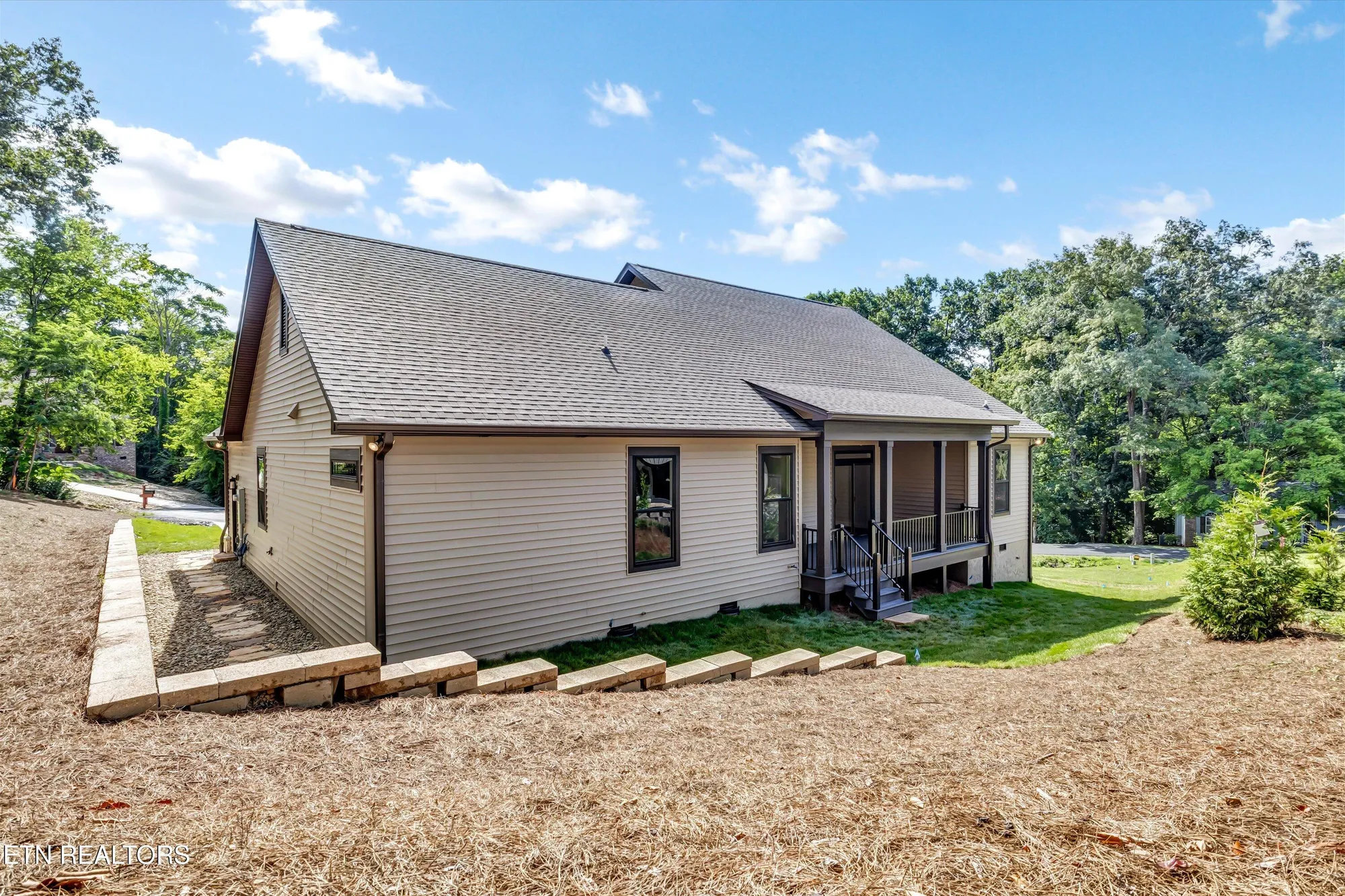 Property Slideshow image 35 of 36 | 204 kawga ln, Loudon, TN, 37774
