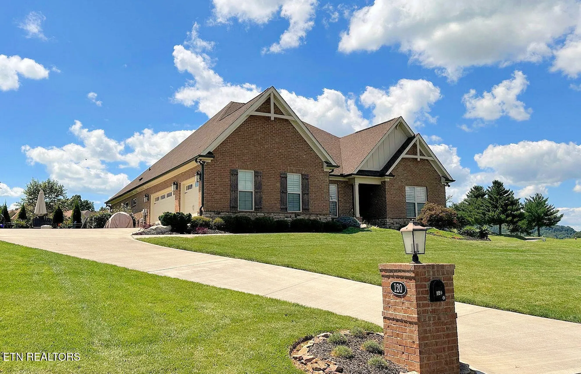 Property Slideshow image 40 of 46 | 120 white hawk dr, Vonore, TN, 37885