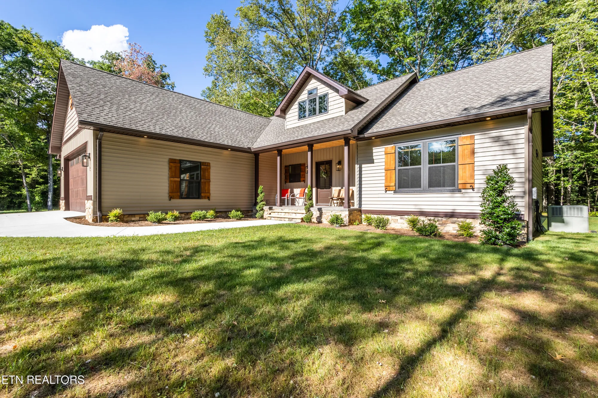 Property Slideshow image 4 of 57 | 701 westchester dr, Crossville, TN, 38558