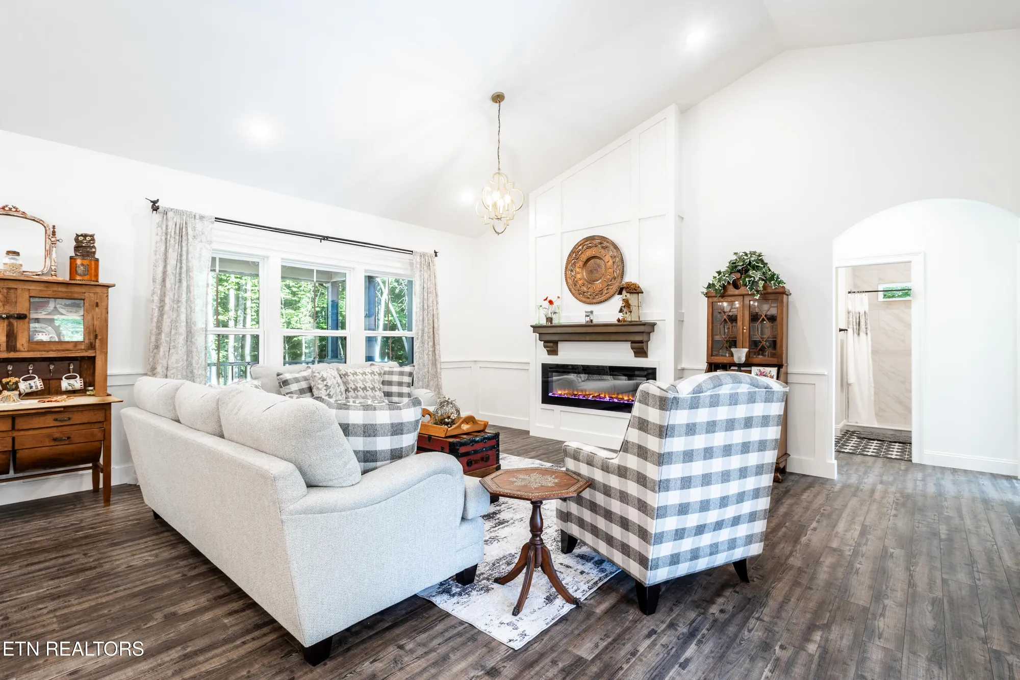 Property Slideshow image 6 of 57 | 701 westchester dr, Crossville, TN, 38558