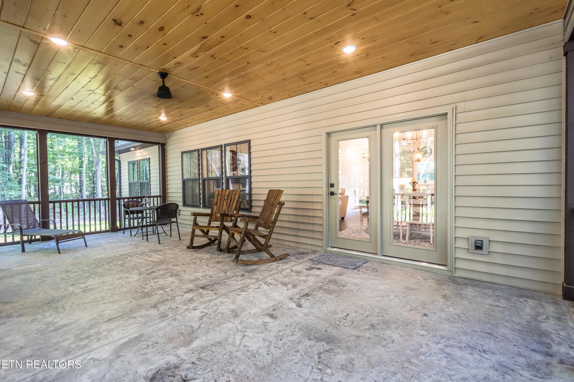 Property Slideshow image 23 of 57 | 701 westchester dr, Crossville, TN, 38558