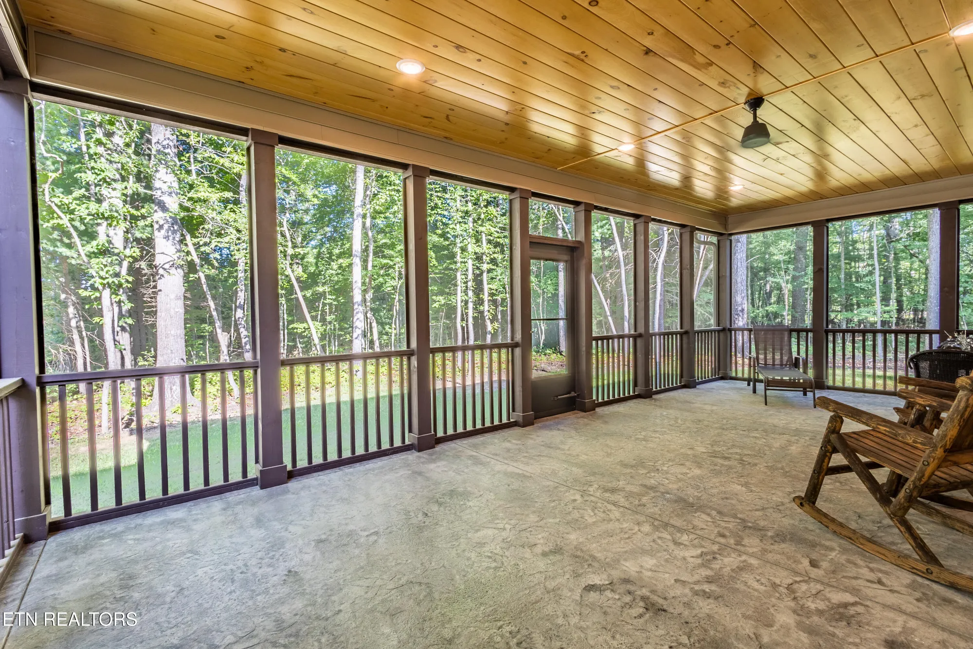 Property Slideshow image 22 of 57 | 701 westchester dr, Crossville, TN, 38558