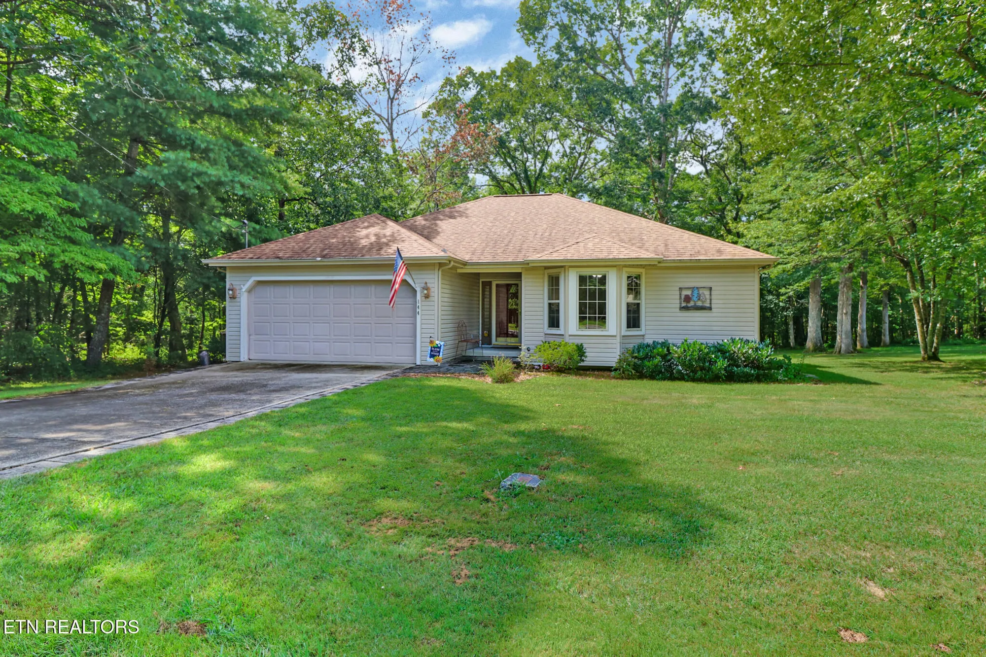 Property Slideshow image 1 of 36 | 144 pomeroy dr, Crossville, TN, 38558