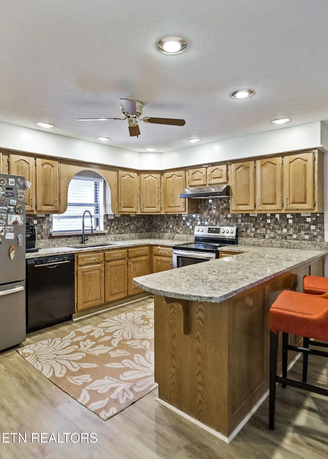 Property Slideshow image 14 of 38 | 145 anglewood dr, Crossville, TN, 38558