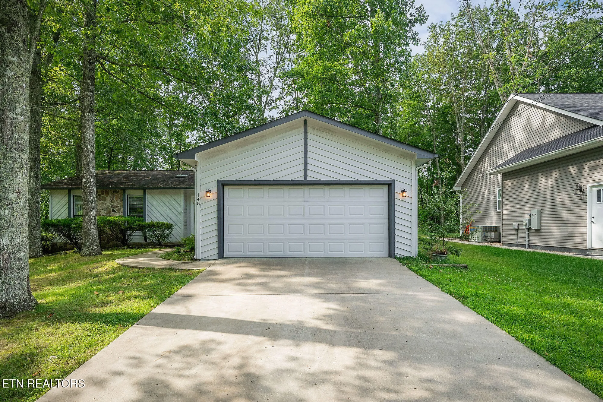 Property Slideshow image 3 of 38 | 145 anglewood dr, Crossville, TN, 38558