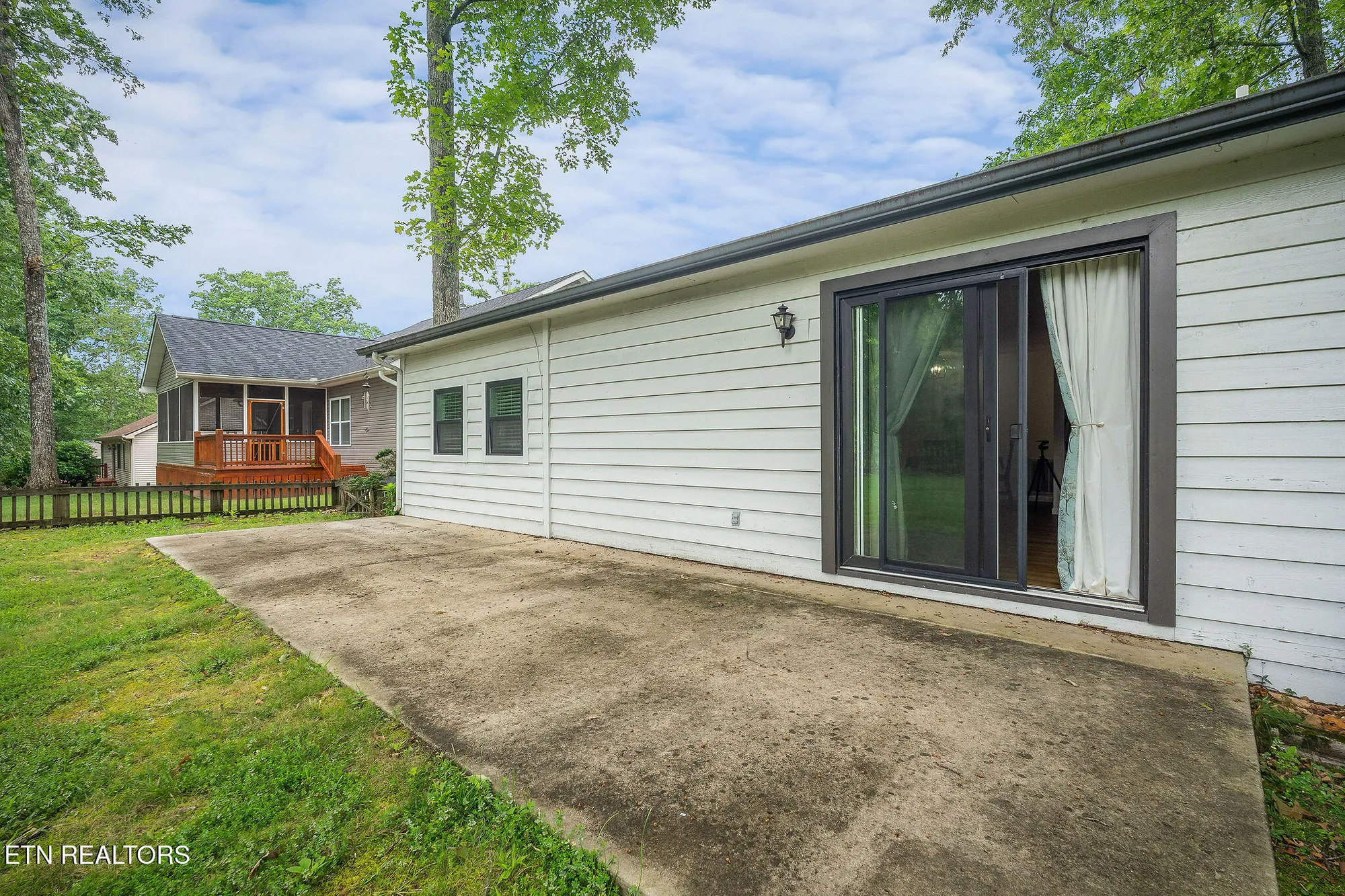 Property Slideshow image 36 of 38 | 145 anglewood dr, Crossville, TN, 38558