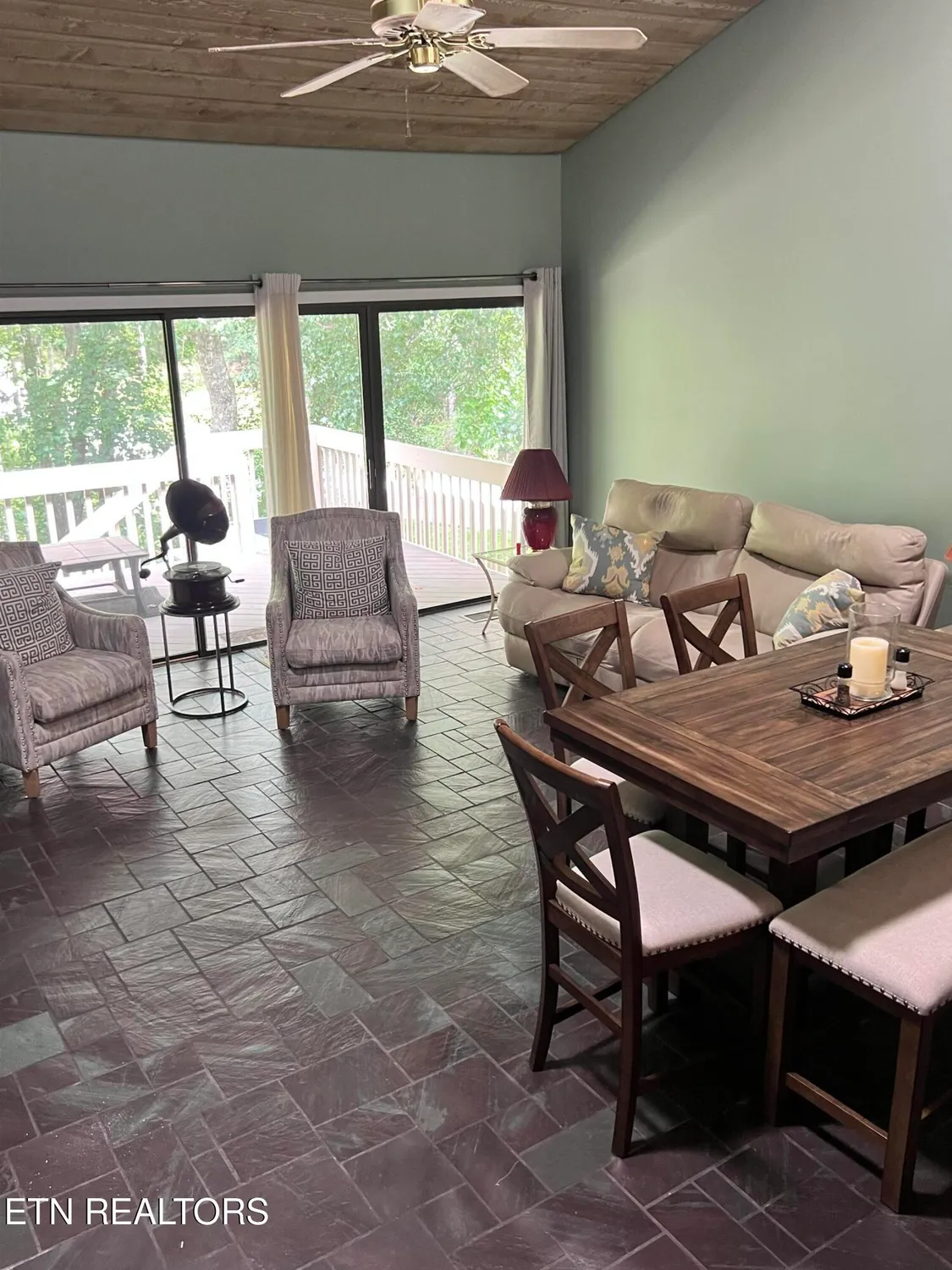 Property Slideshow image 6 of 41 | 524 druid lndg, Crossville, TN, 38558