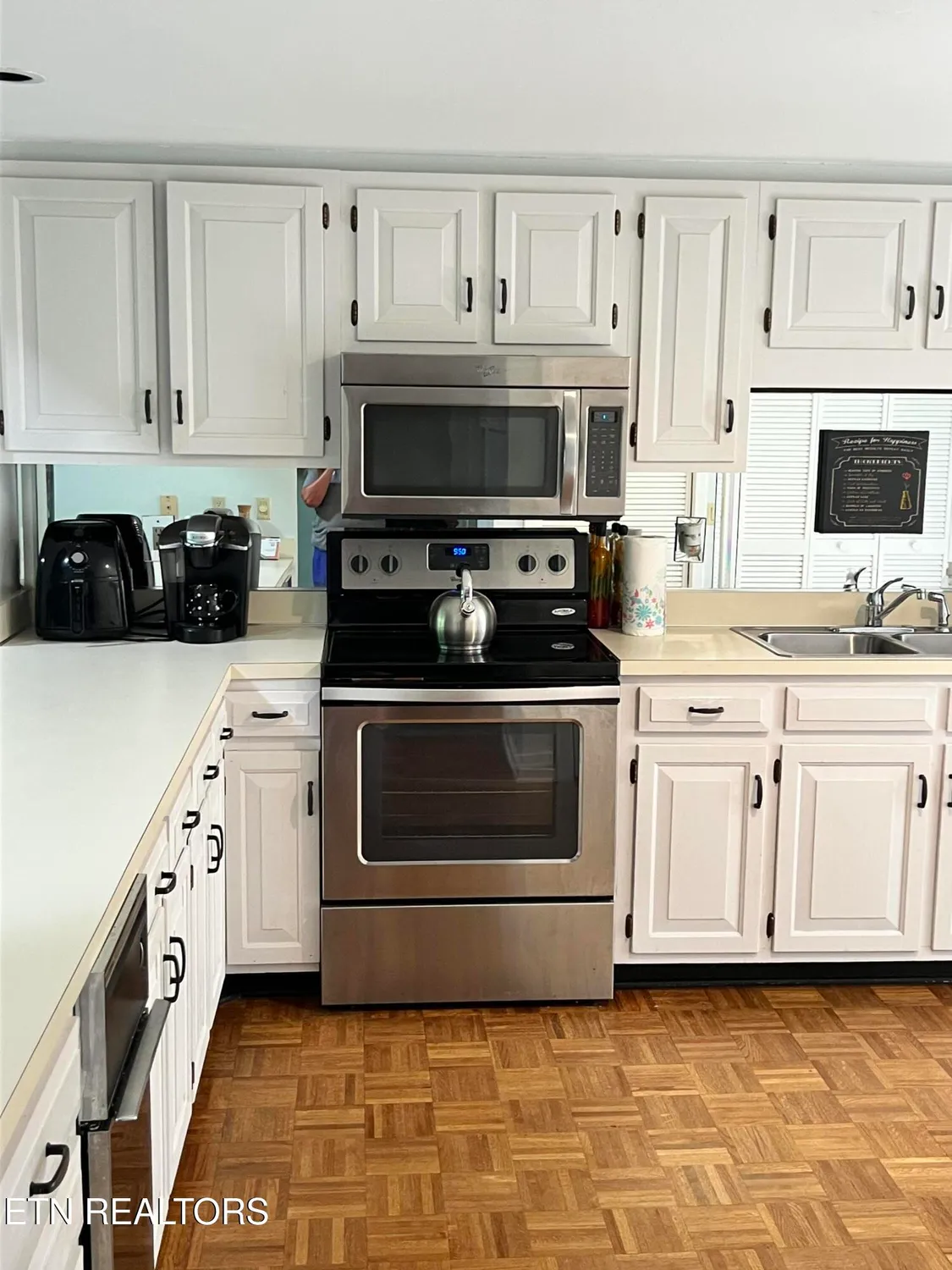 Property Slideshow image 10 of 41 | 524 druid lndg, Crossville, TN, 38558