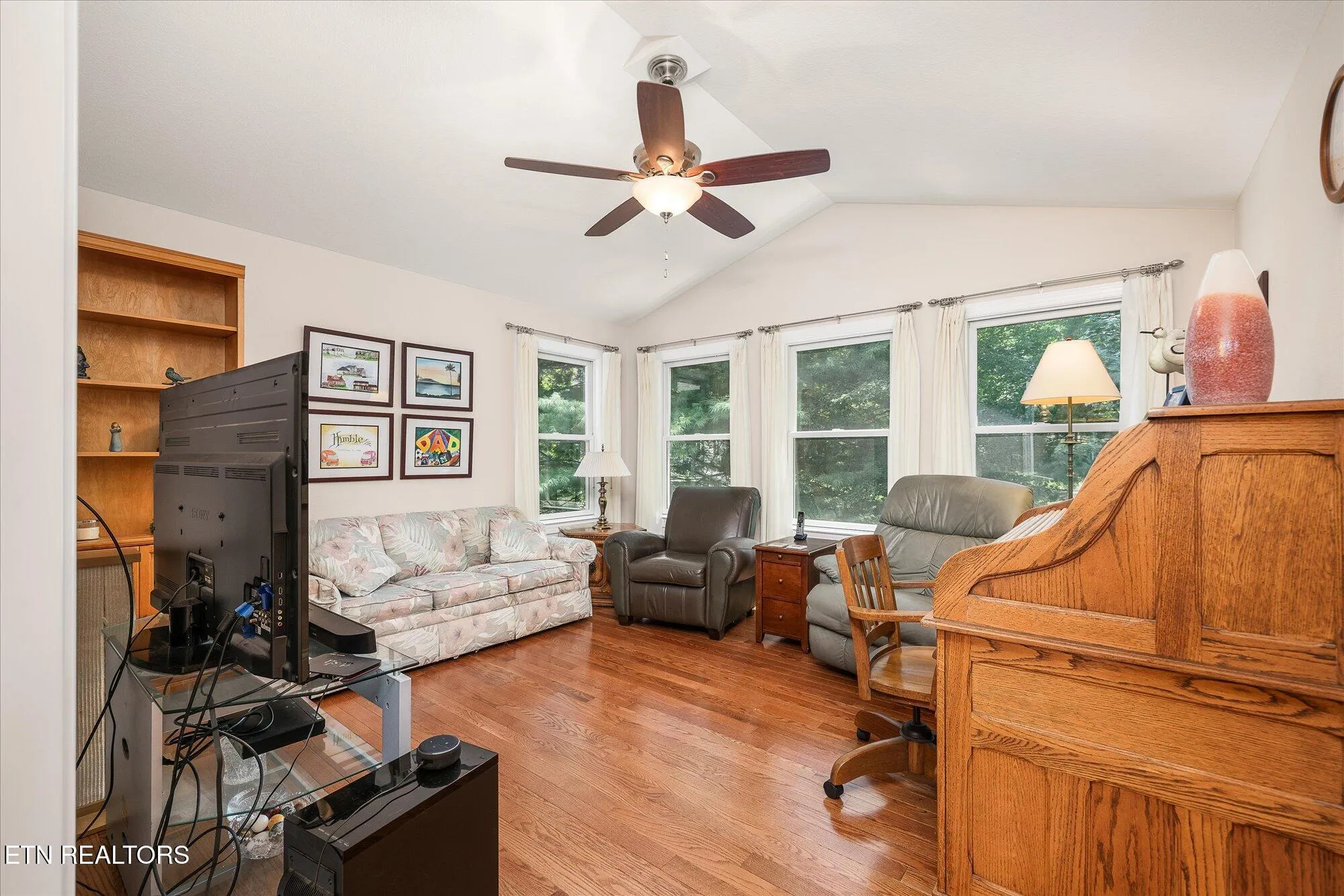 Property Slideshow image 12 of 58 | 13 kenwood ct, Crossville, TN, 38558