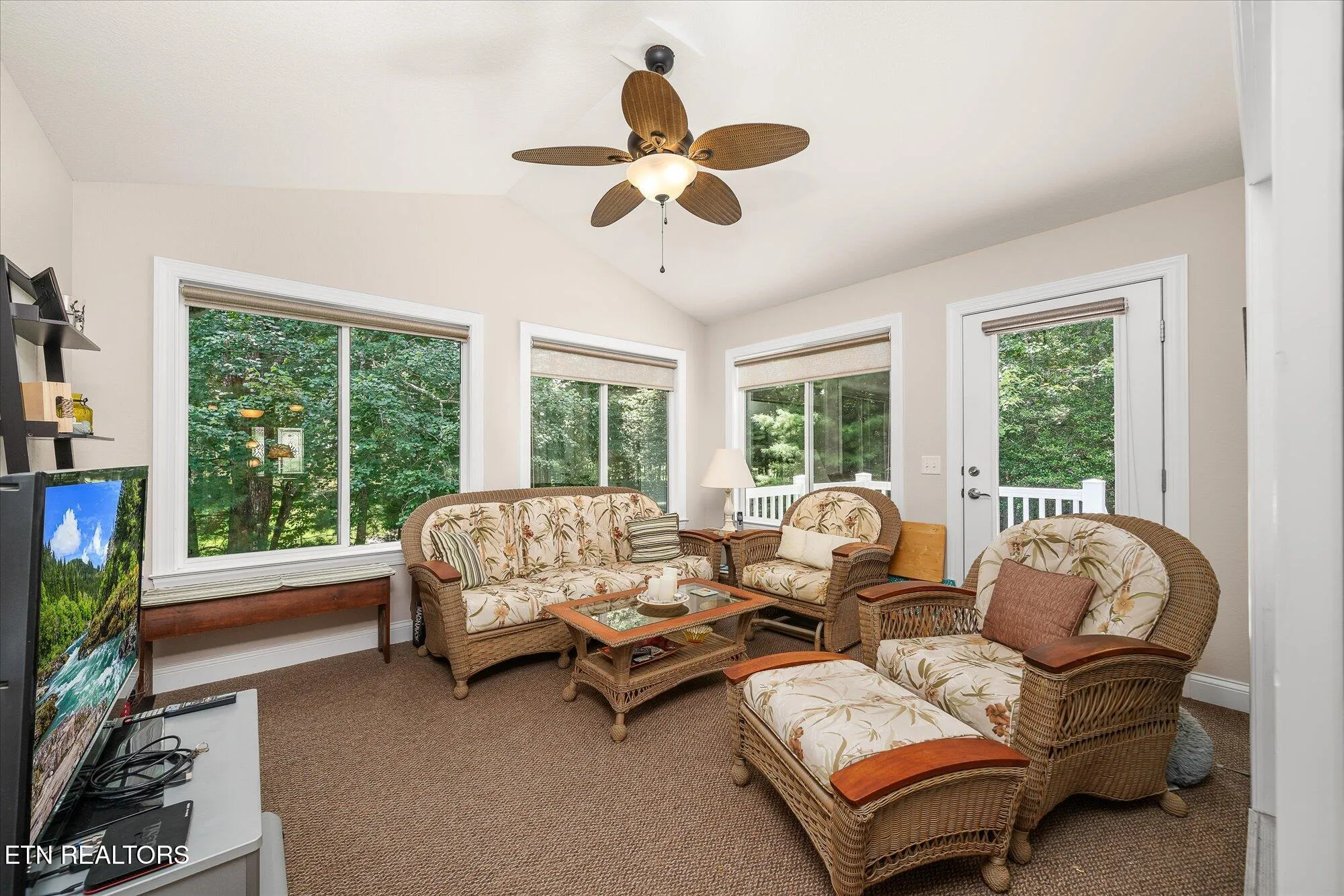 Property Slideshow image 13 of 58 | 13 kenwood ct, Crossville, TN, 38558