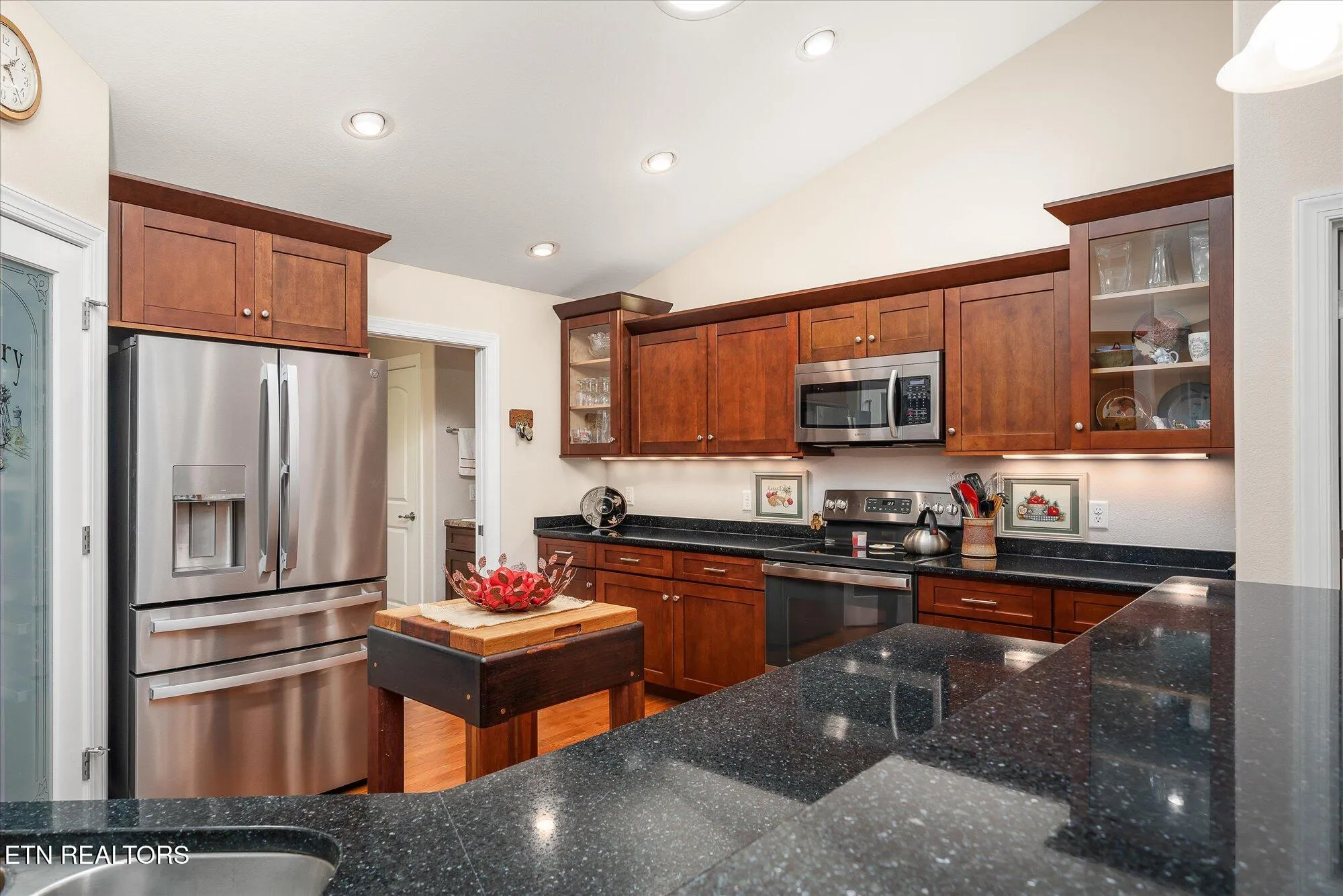 Property Slideshow image 16 of 58 | 13 kenwood ct, Crossville, TN, 38558