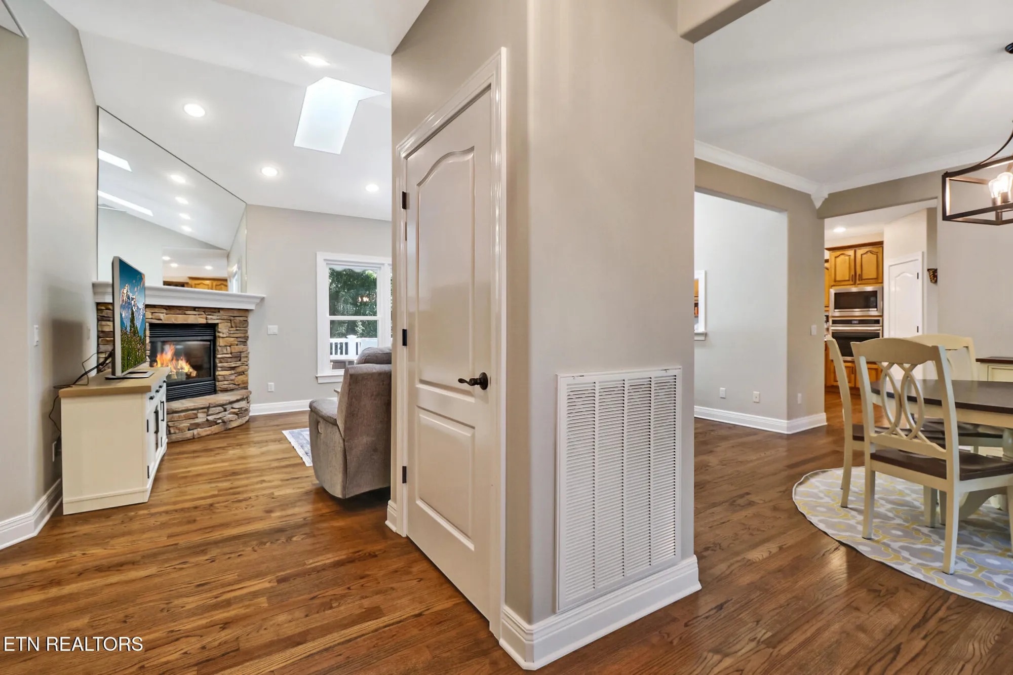 Property Slideshow image 18 of 54 | 31 holly ln, Crossville, TN, 38558
