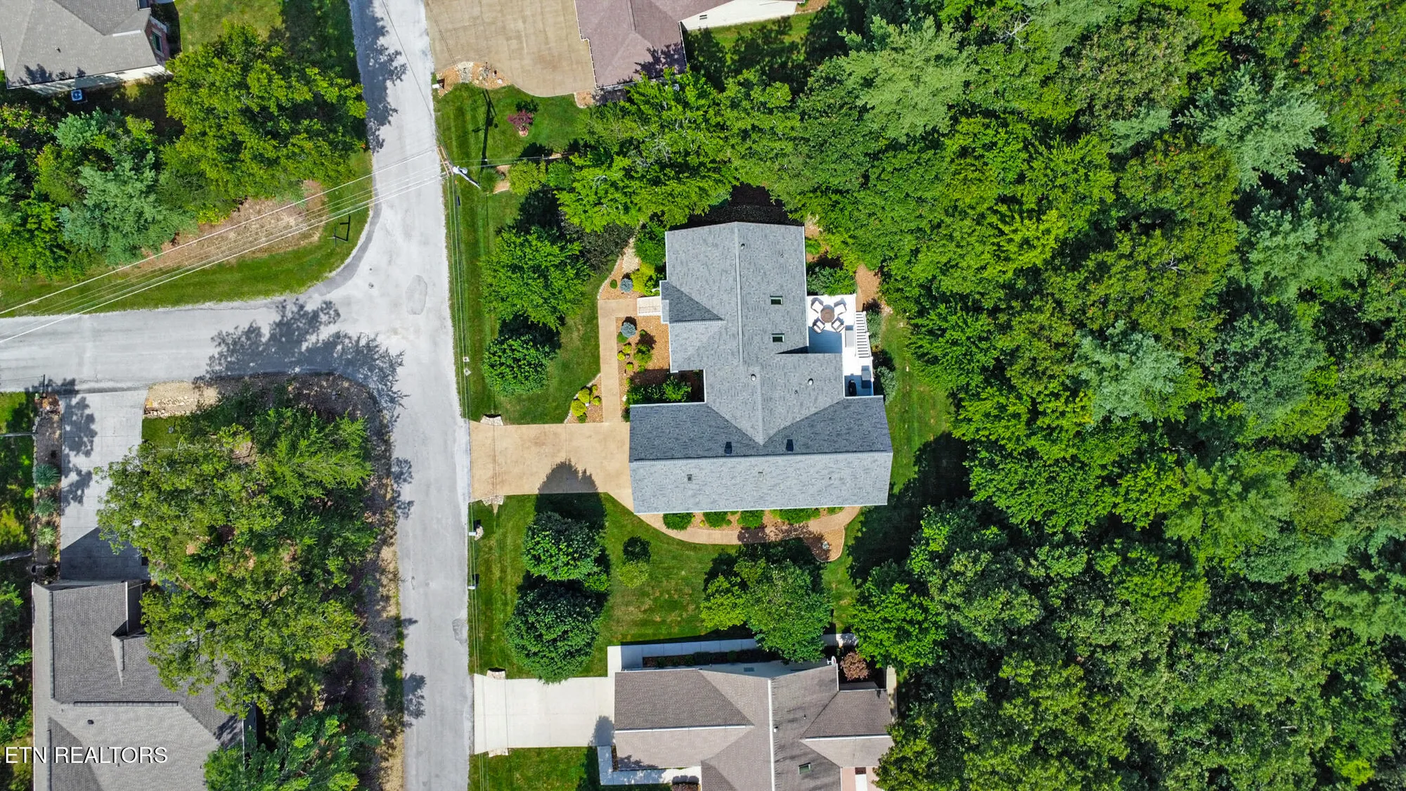 Property Slideshow image 11 of 54 | 31 holly ln, Crossville, TN, 38558